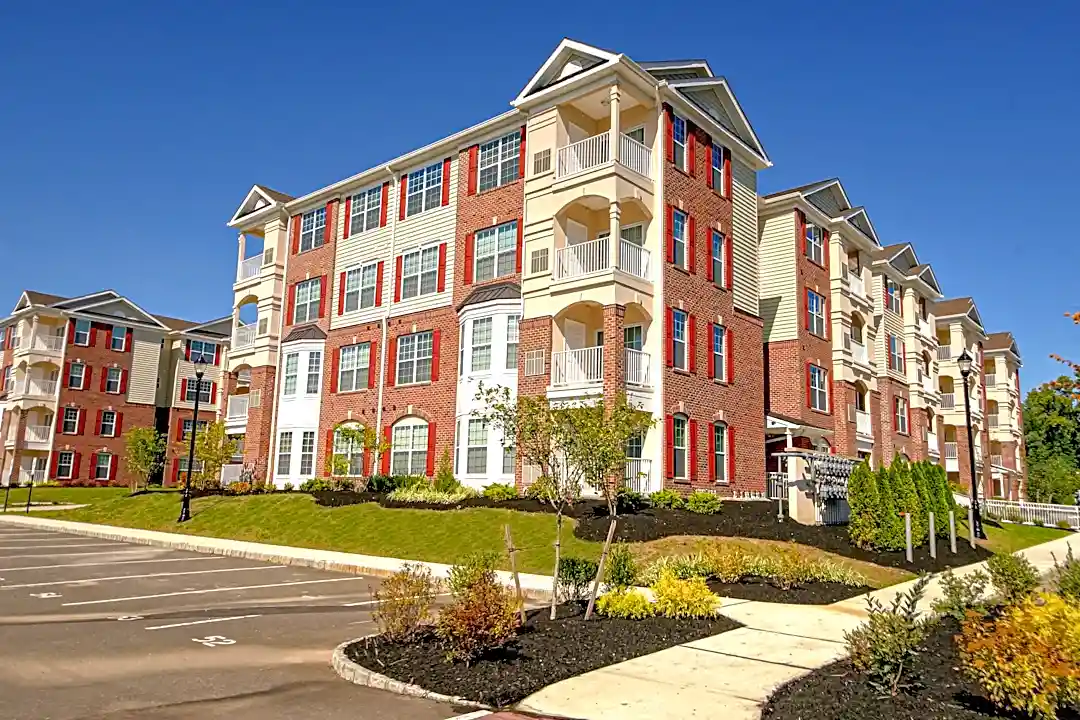 Carriage Park At Lawrence 55 3000 Colts Circle Lawrenceville Nj Apartments For Rent Rent Com