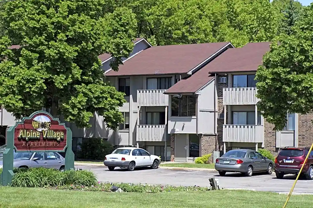 Alpine Village 4307 Duke St Kalamazoo Mi Apartments For Rent Rent Com
