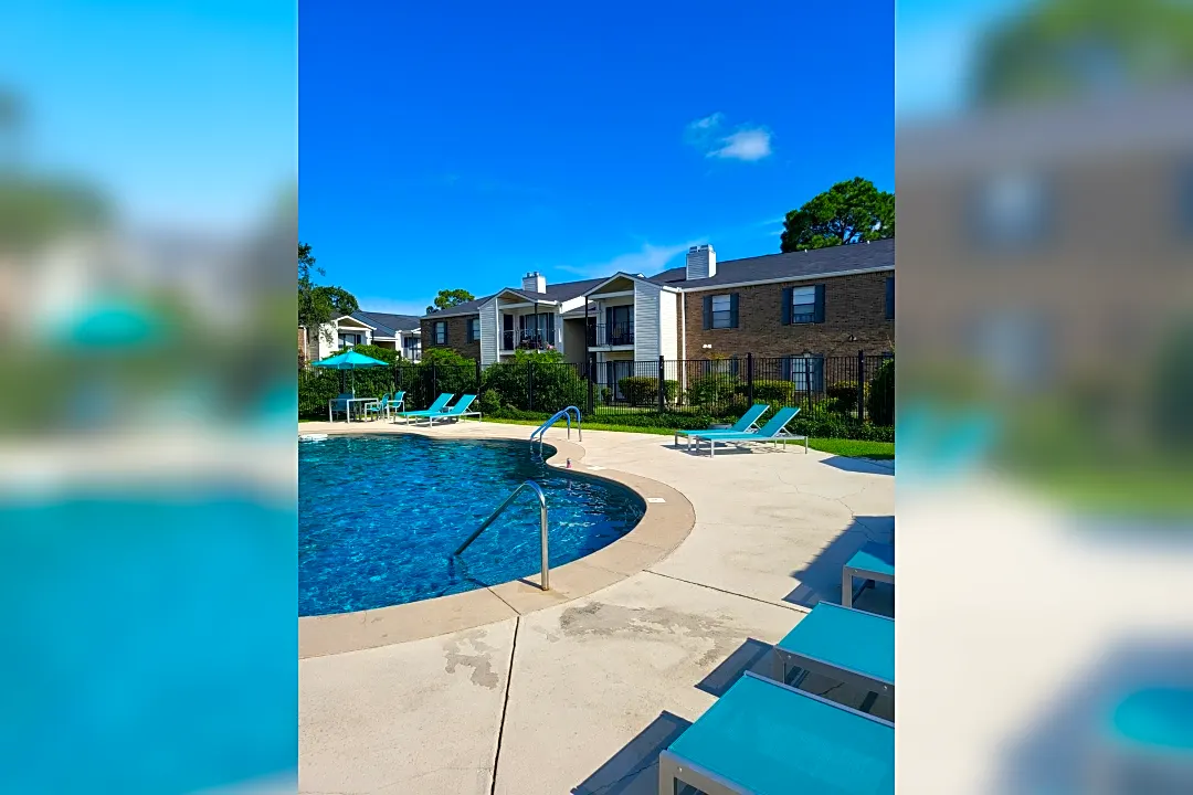 Edgewater Pointe 221 Eisenhower Dr Biloxi MS Apartments for