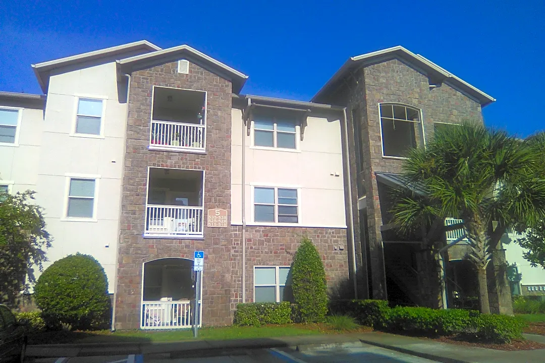 Lodges at Pinellas Park