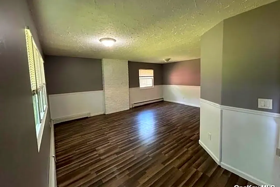 63 Stuyvesant Ave Mastic, NY Houses for Rent Rent.