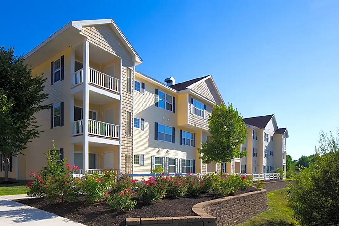 Abbott Landing 168 River Rd Andover Ma Apartments For Rent Rent Com