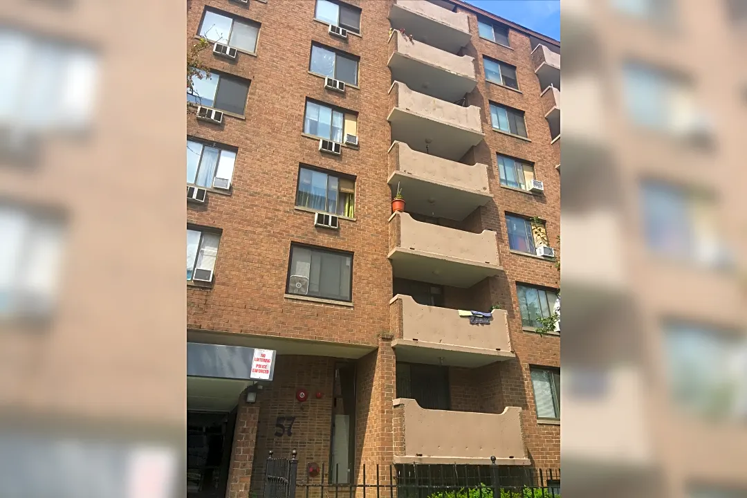 D & B Ventures II LLC - 57 Sumner St, Hartford, CT Apartments for Rent