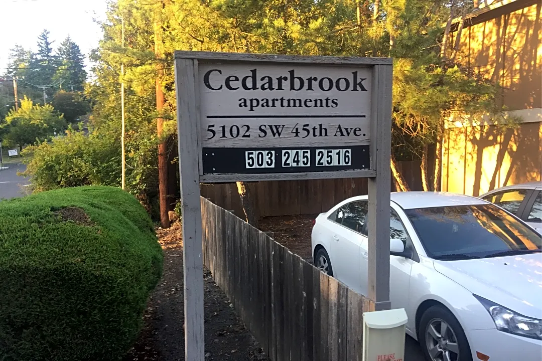 Cedarbrook Apartments 5102 5110 SW 45th Ave Portland OR