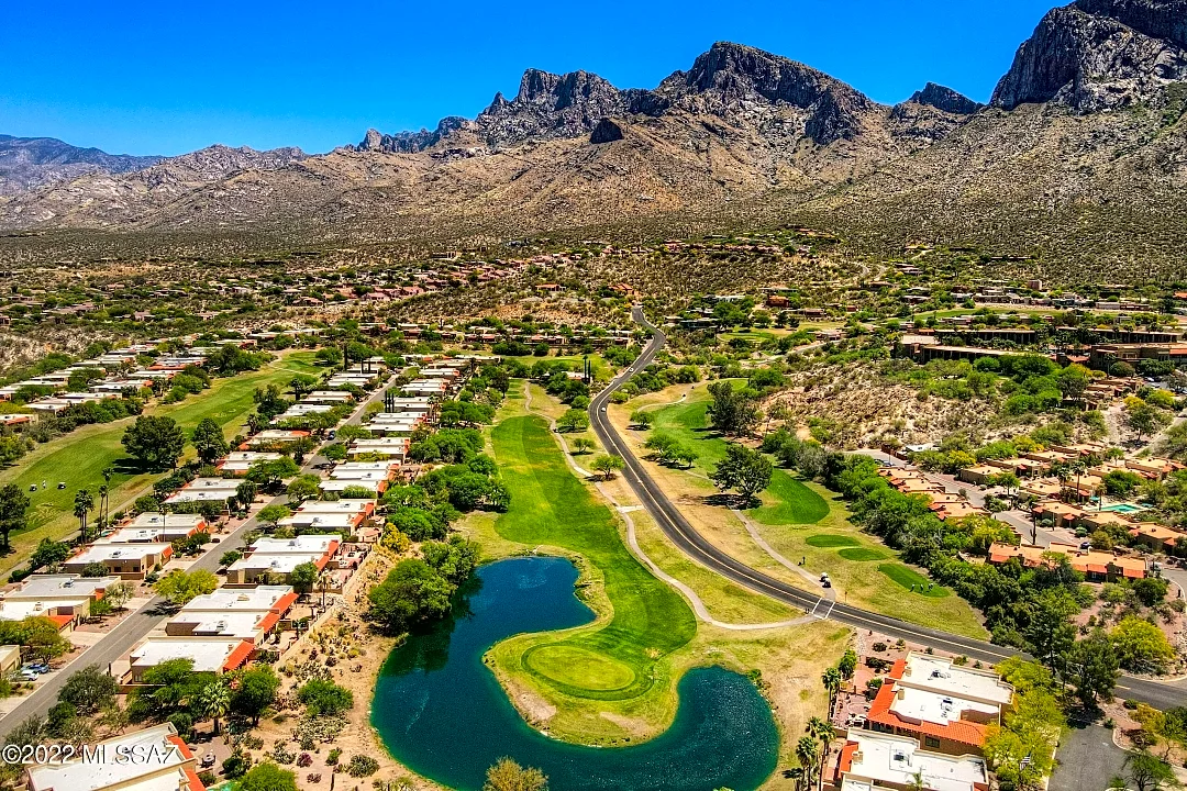 Oro Valley Hour