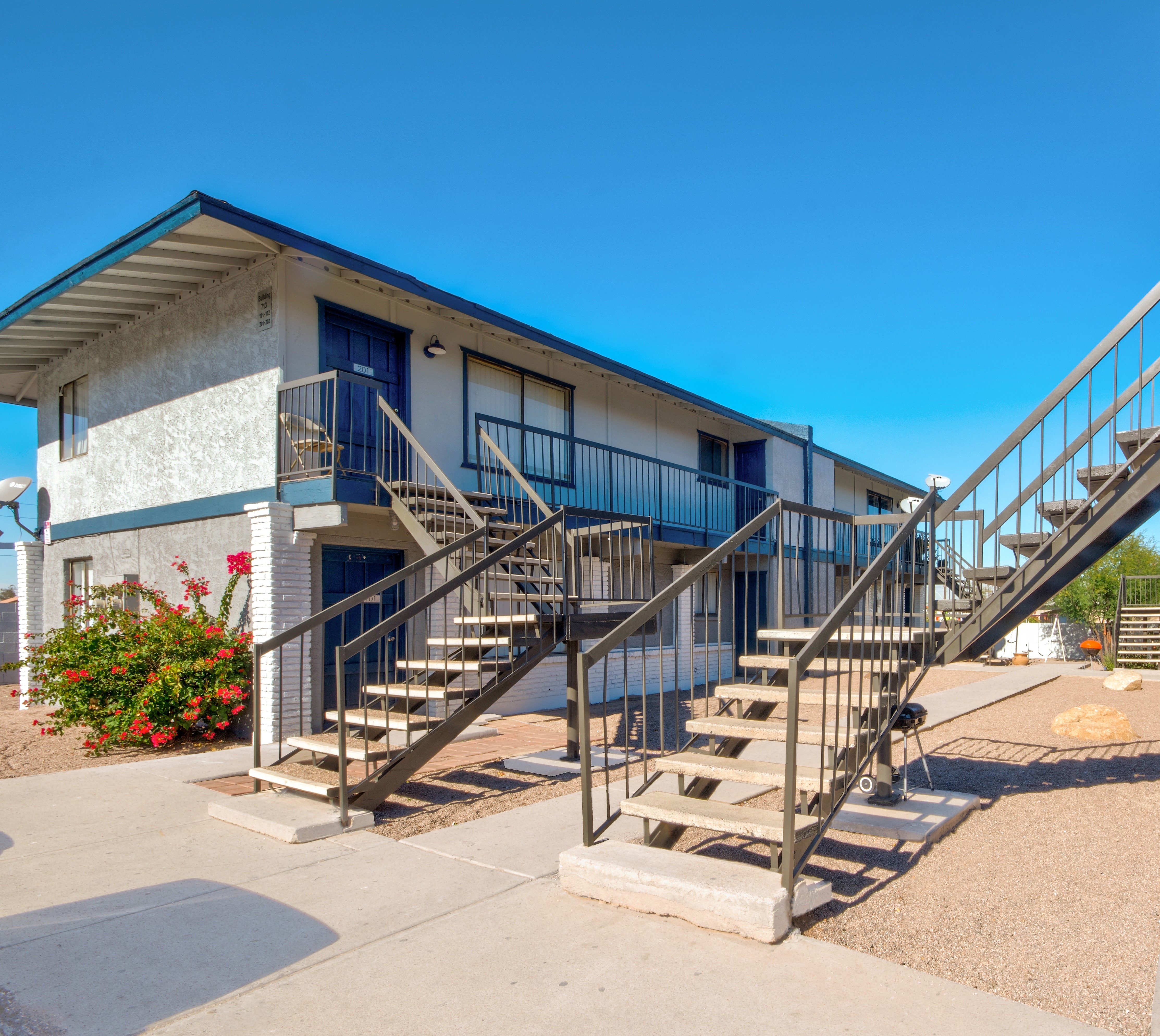 Apartments for rent at The Onyx Off 7th in South Phoenix