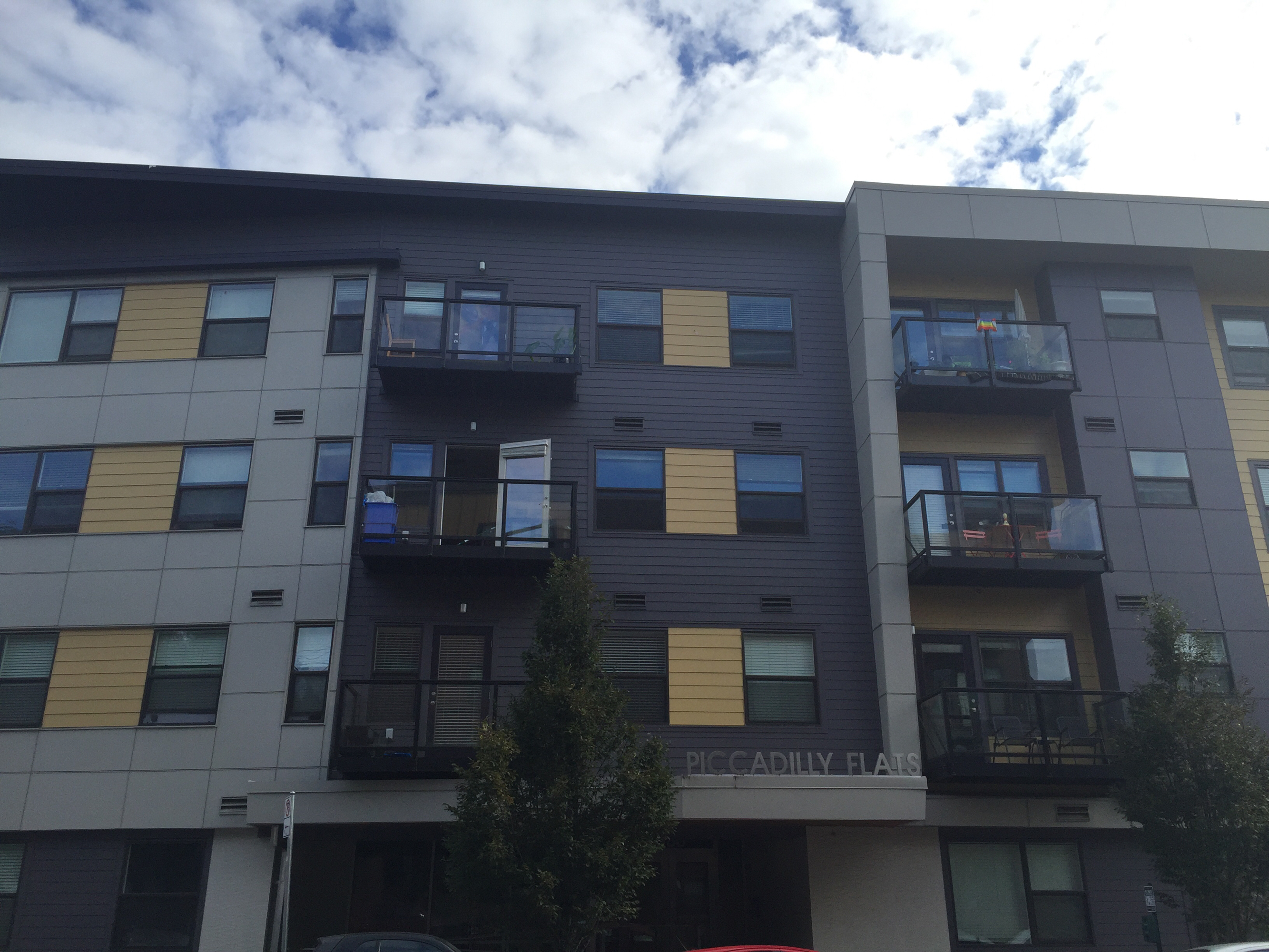 Apartments for rent at Piccadilly Flats in Buckman