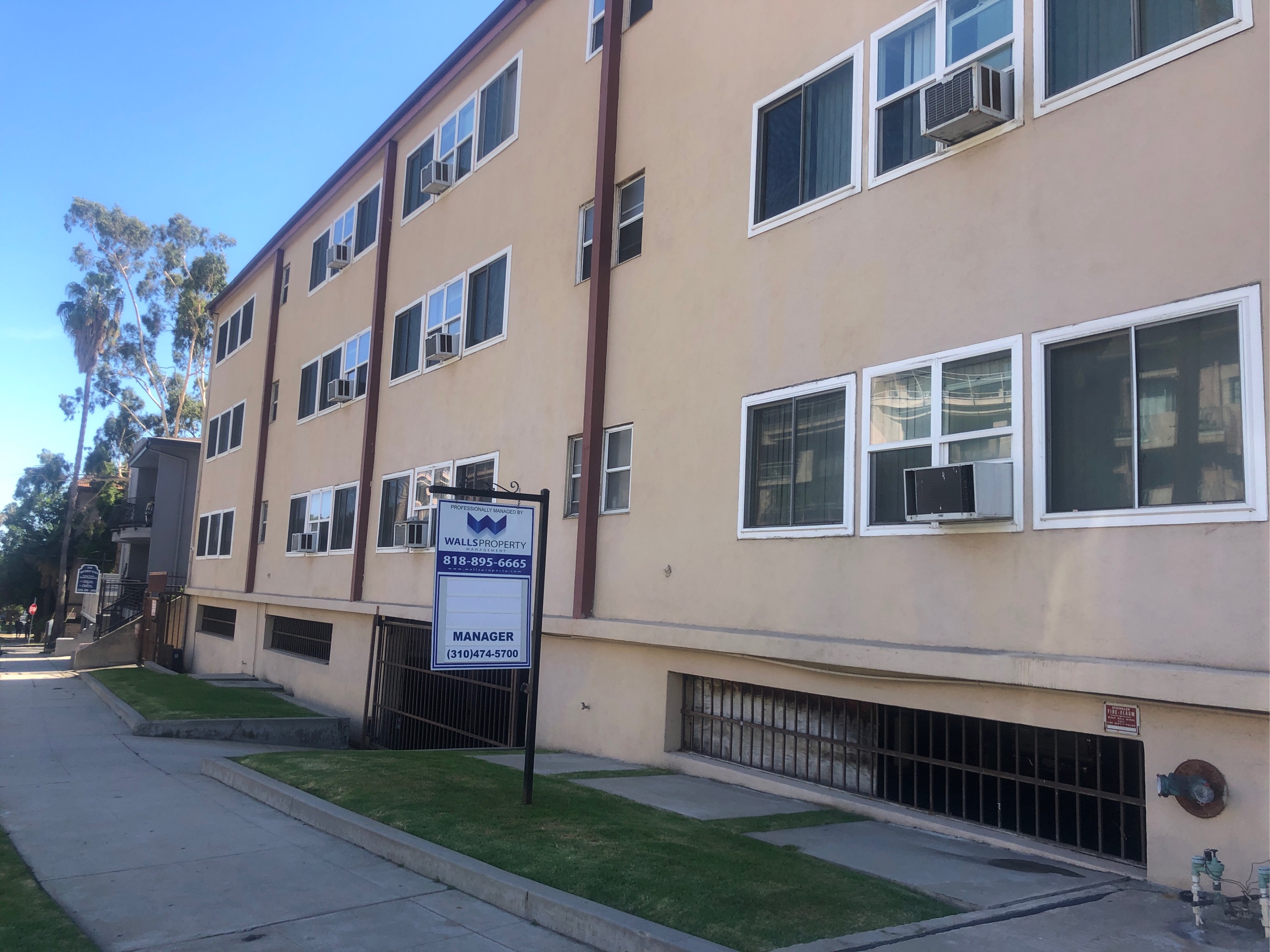 Apartments for rent at Park West Fp in 