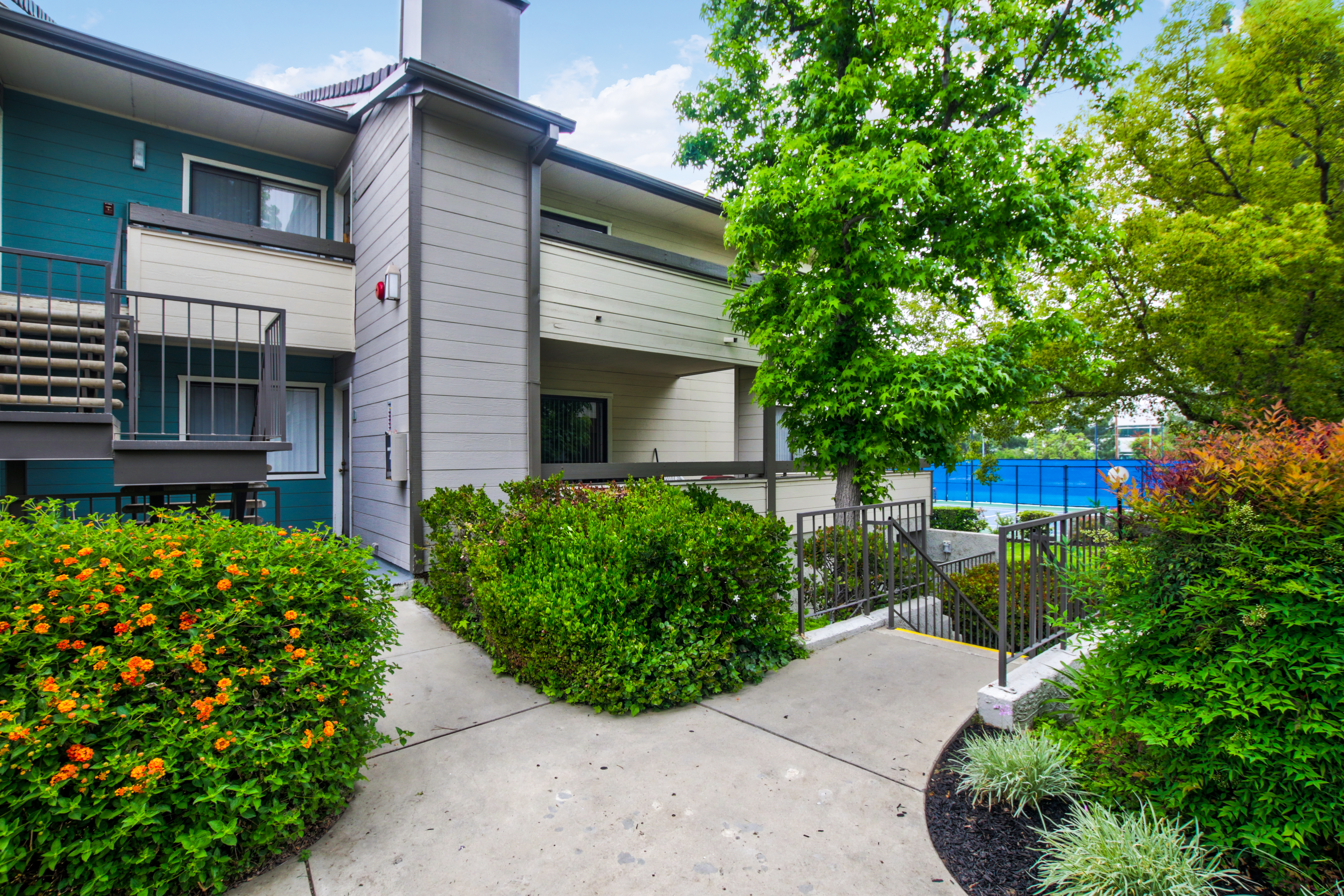 Apartments for rent at Grand Apartments on Lindley in North Valley