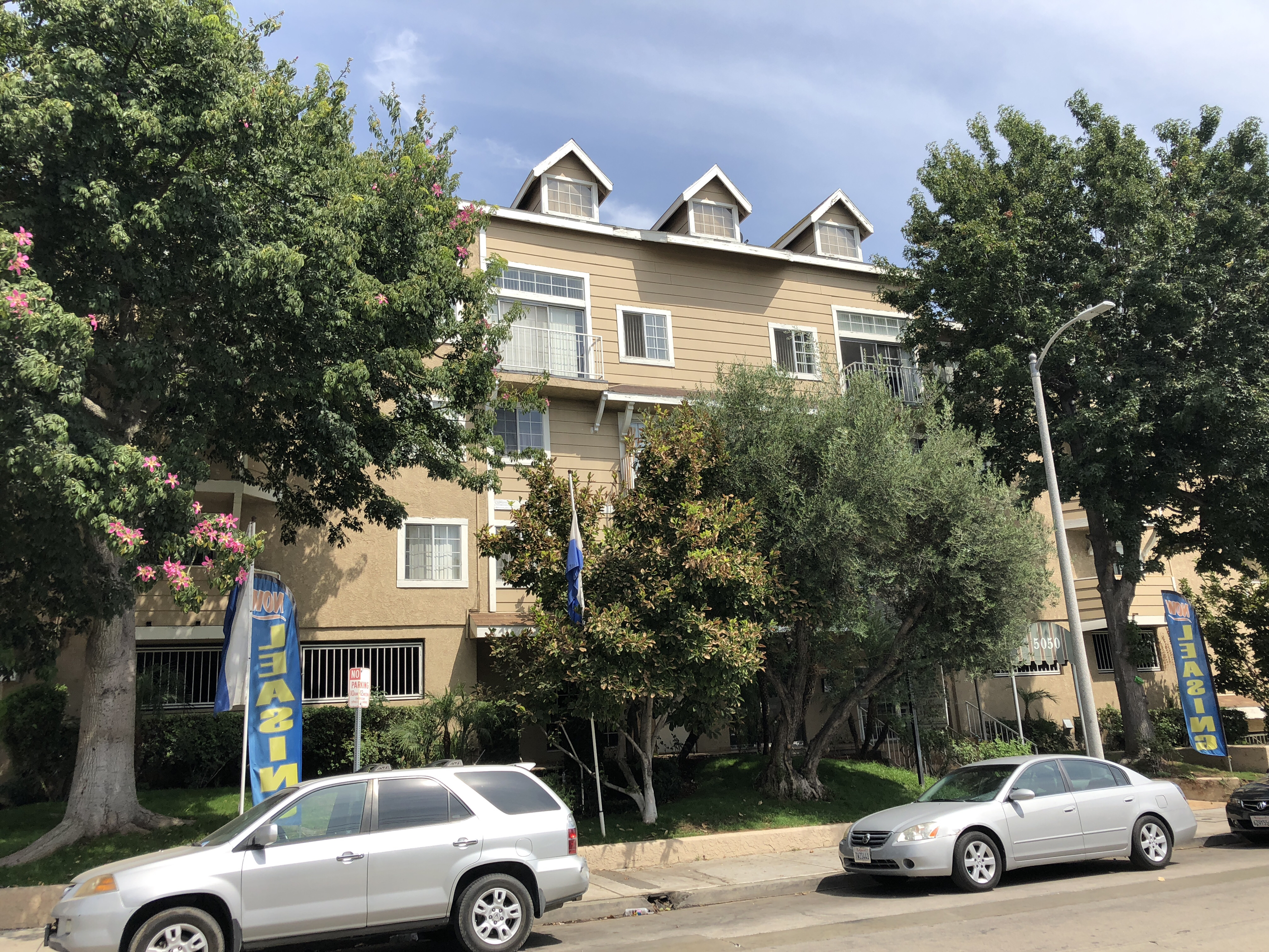 Apartments for rent at Klump Regency in Noho Arts District