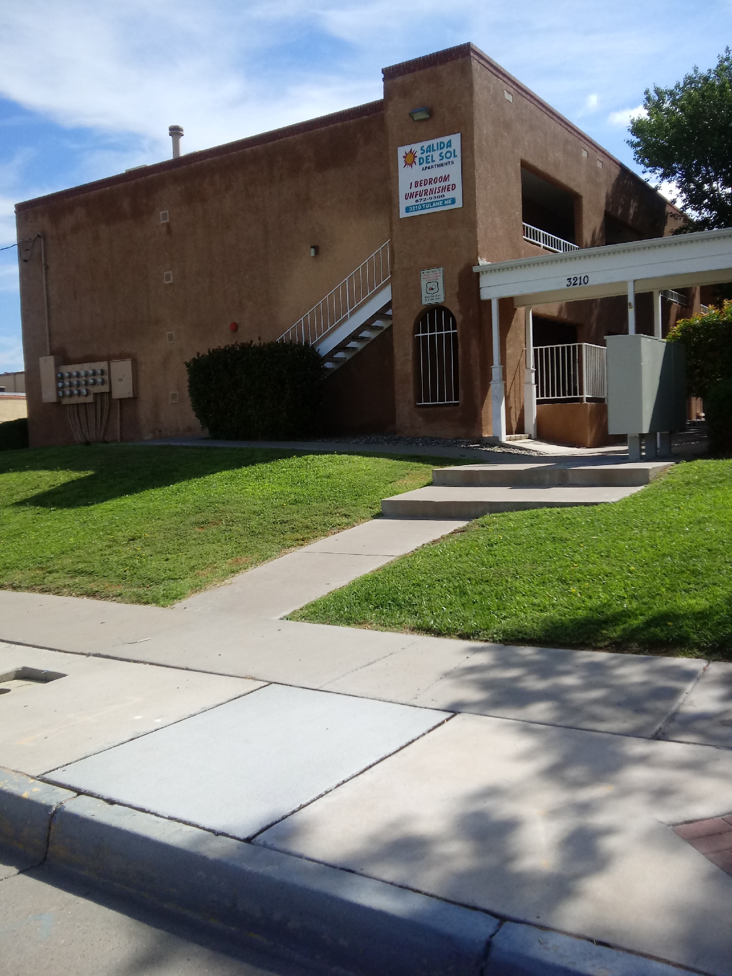 Apartments for rent at Salida Del Sol Apartments in Alta Monte