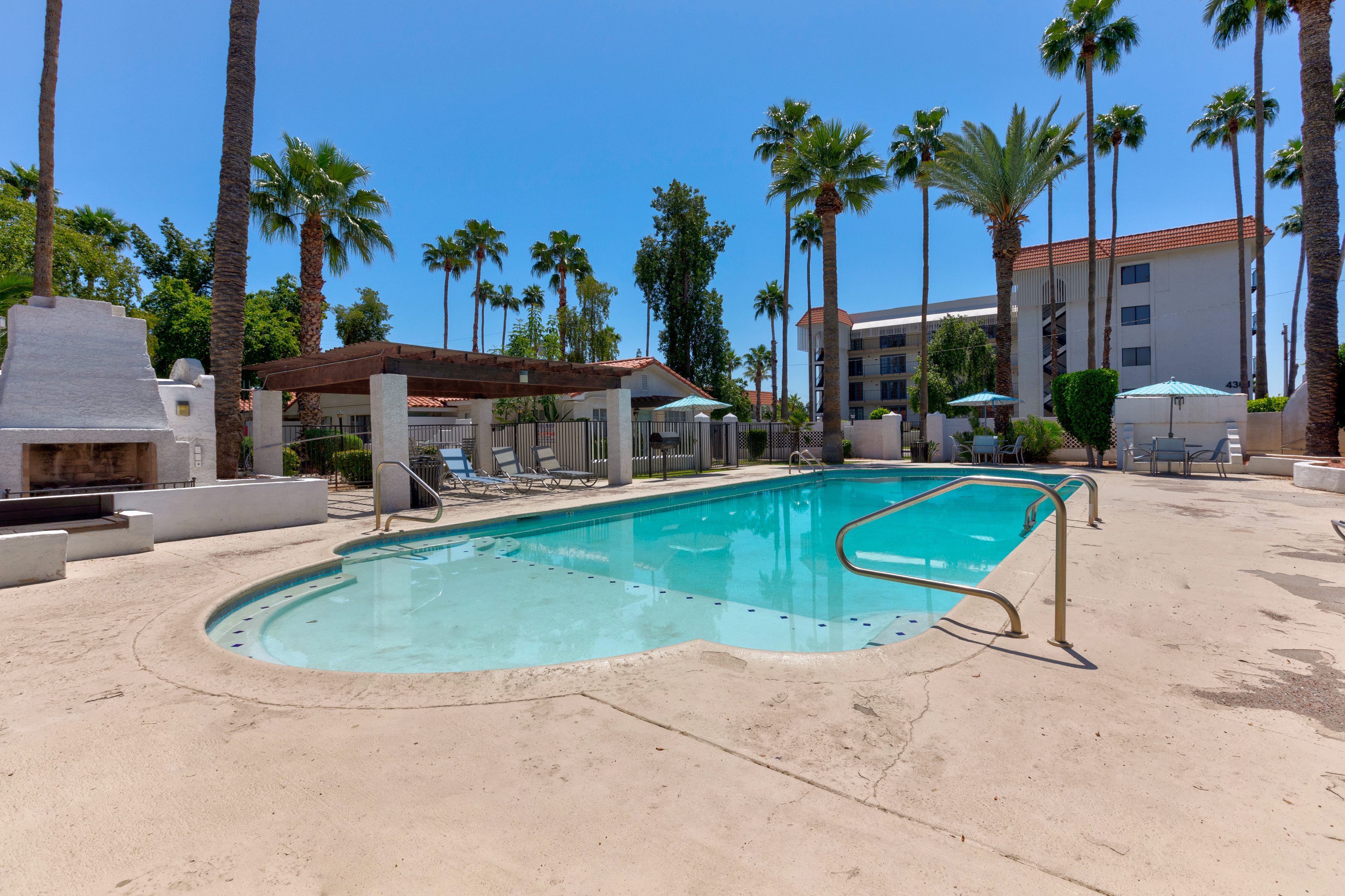 Apartments for rent at Echelon in Camelback East