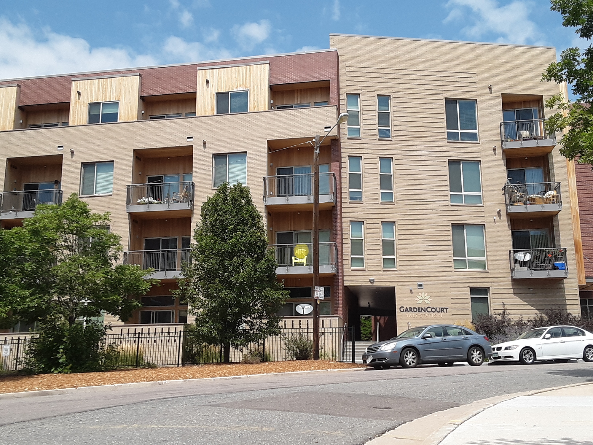 Apartments for rent at Garden Court Yale Station in South Denver