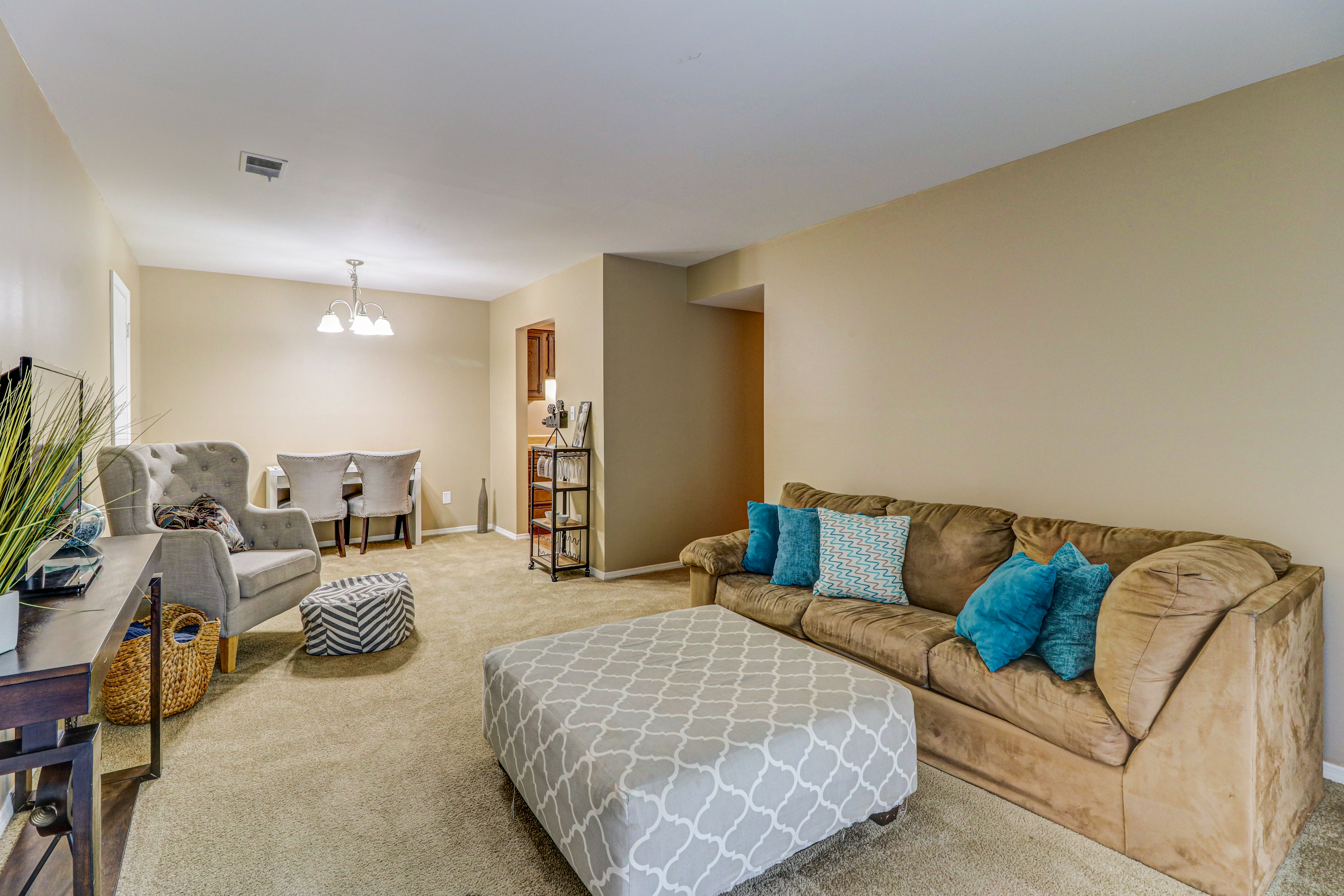 Apartments for rent at Chapelwood Place Apartments in Henderson South Side