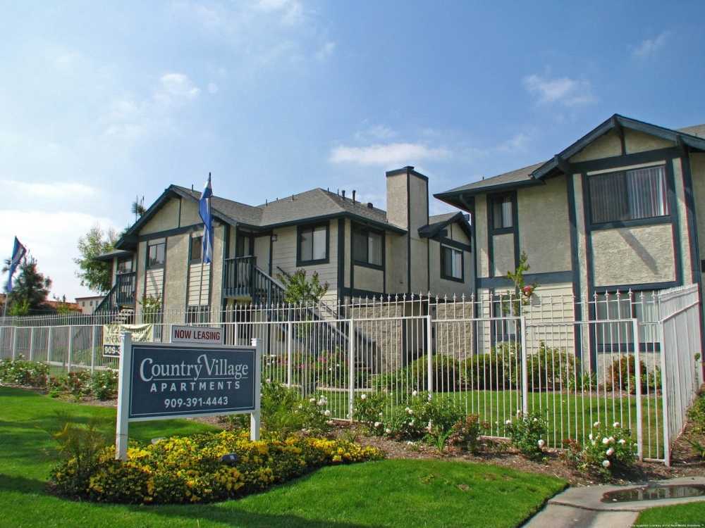 Apartments for rent at Country Village in 