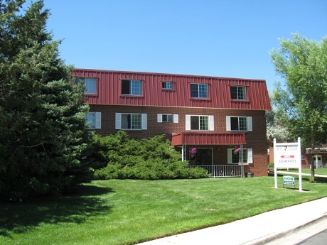 Apartments for rent at Royal Village Apartment Homes in Broomfield Heights