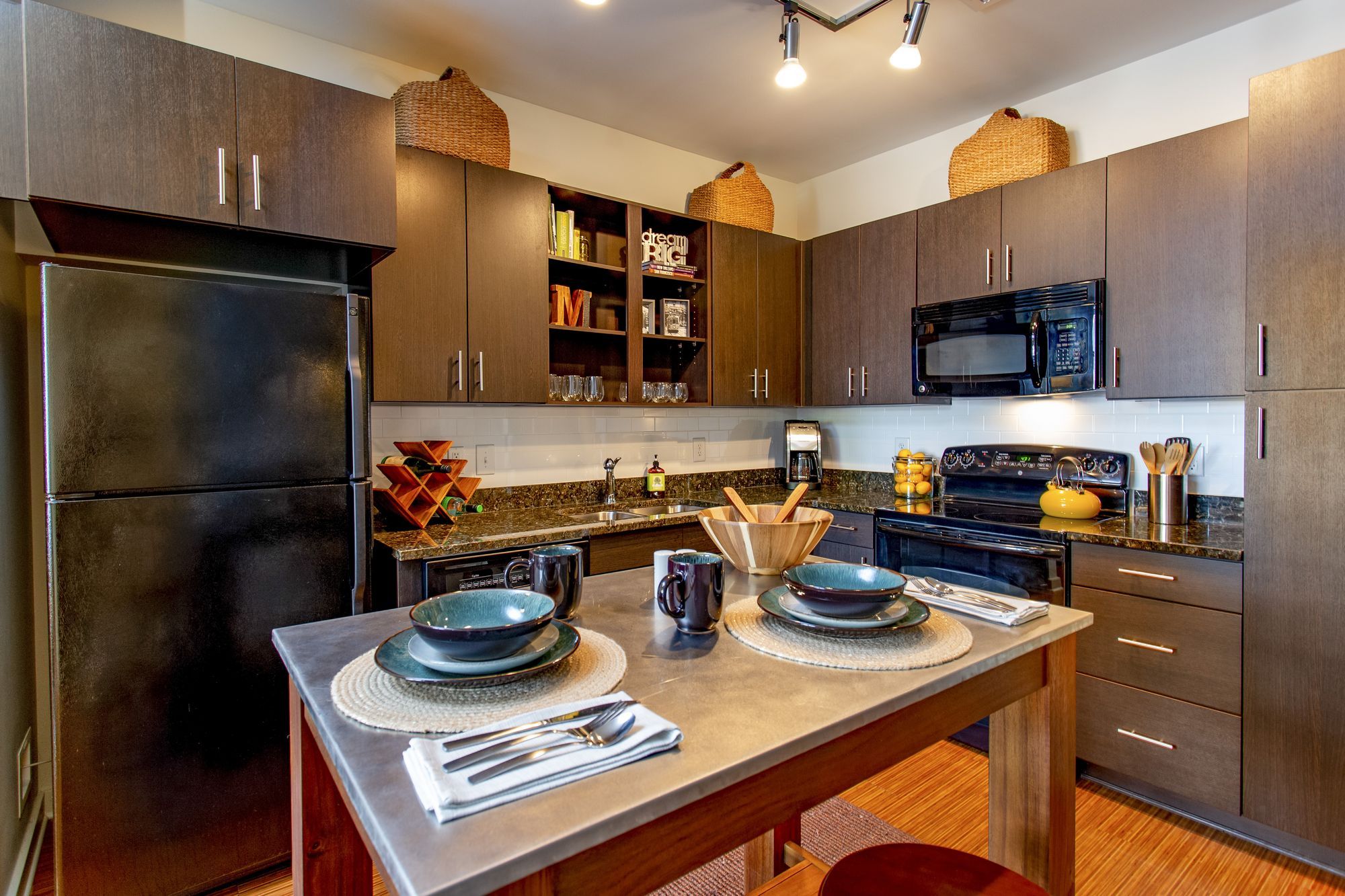 Apartments for rent at Olympus Midtown in Green Hills - Midtown