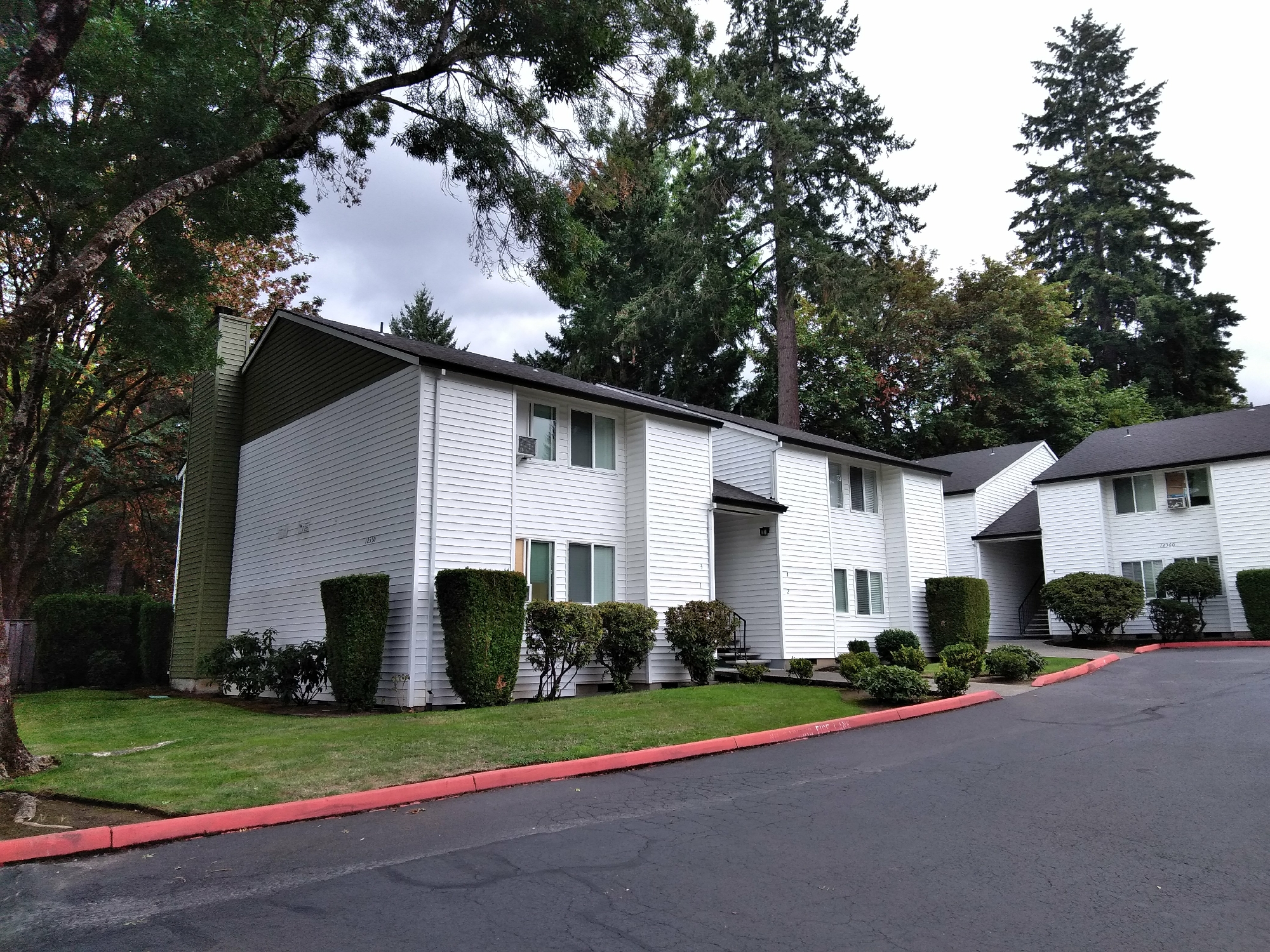 Apartments for rent at Hall Pointe in Vose