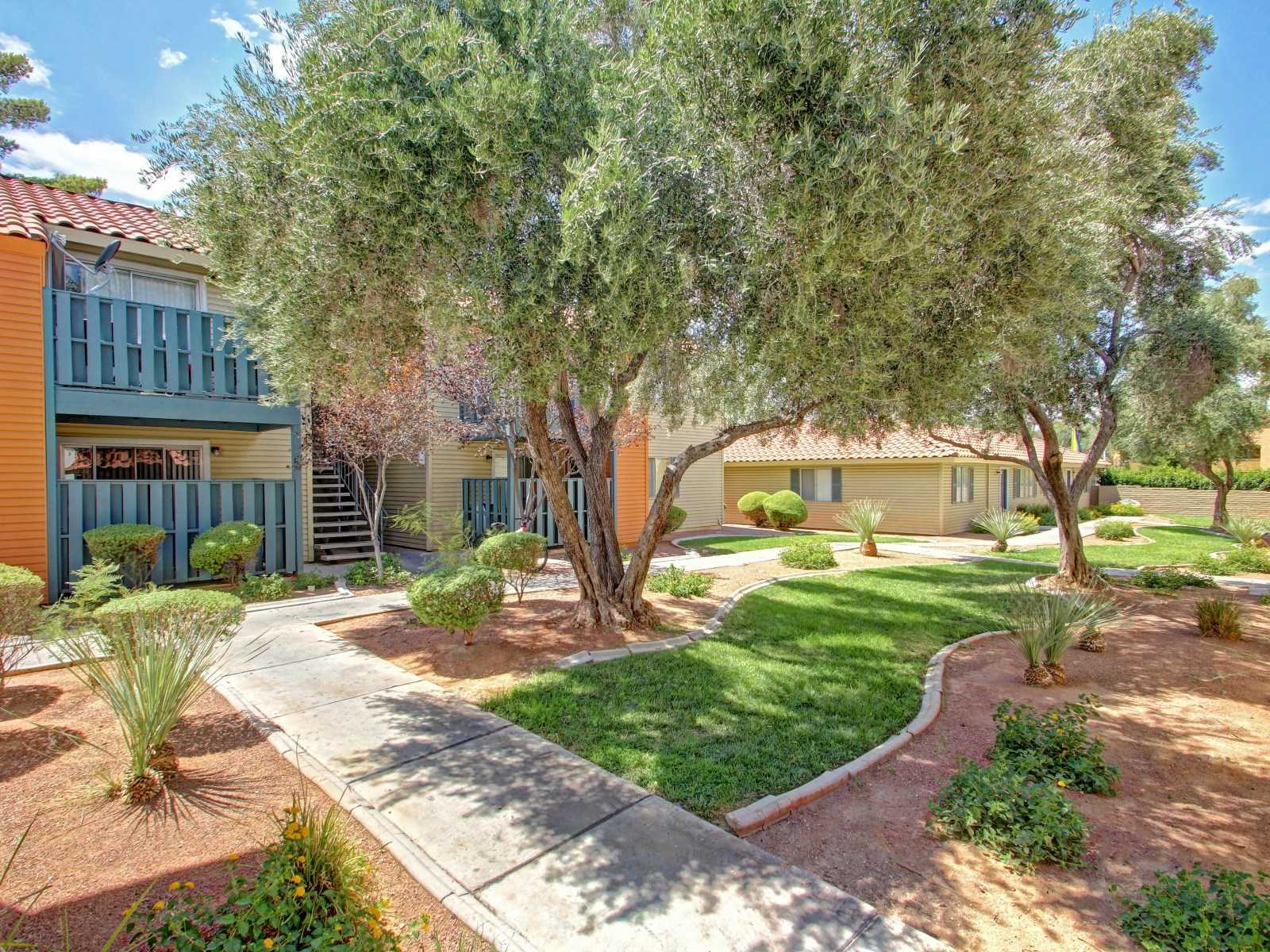 Apartments for rent at Lantana Apartment Homes in Canyon Gate