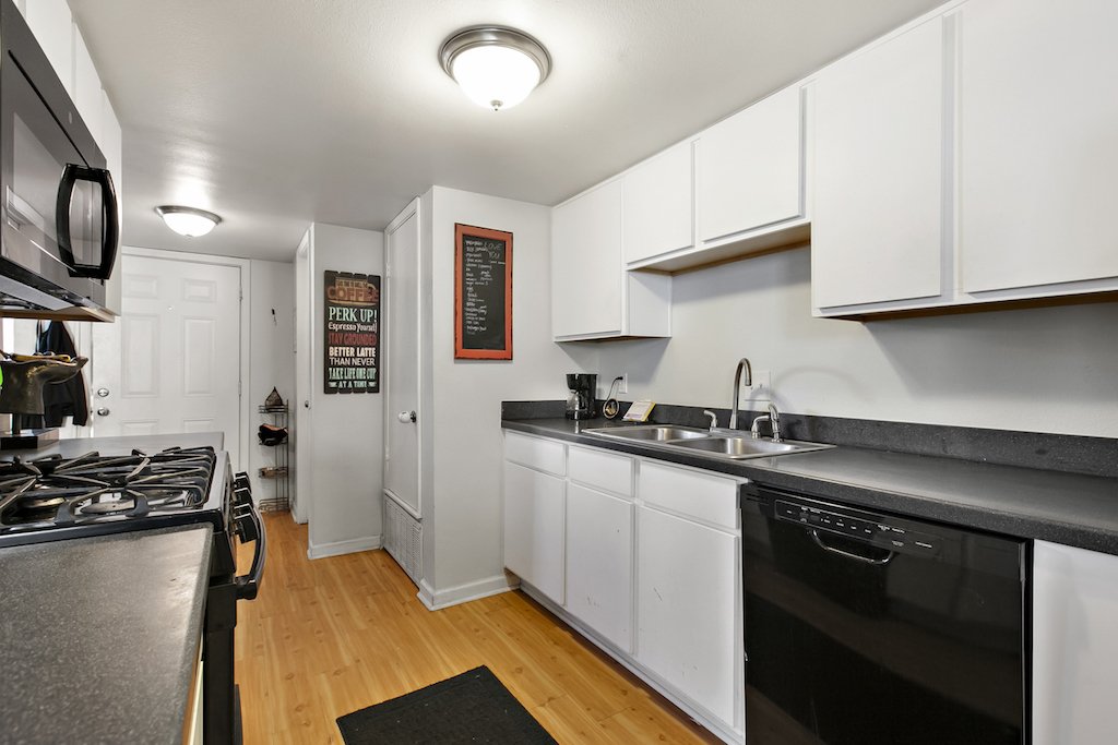 Apartments for rent at The Oasis at Midtown in Wooten