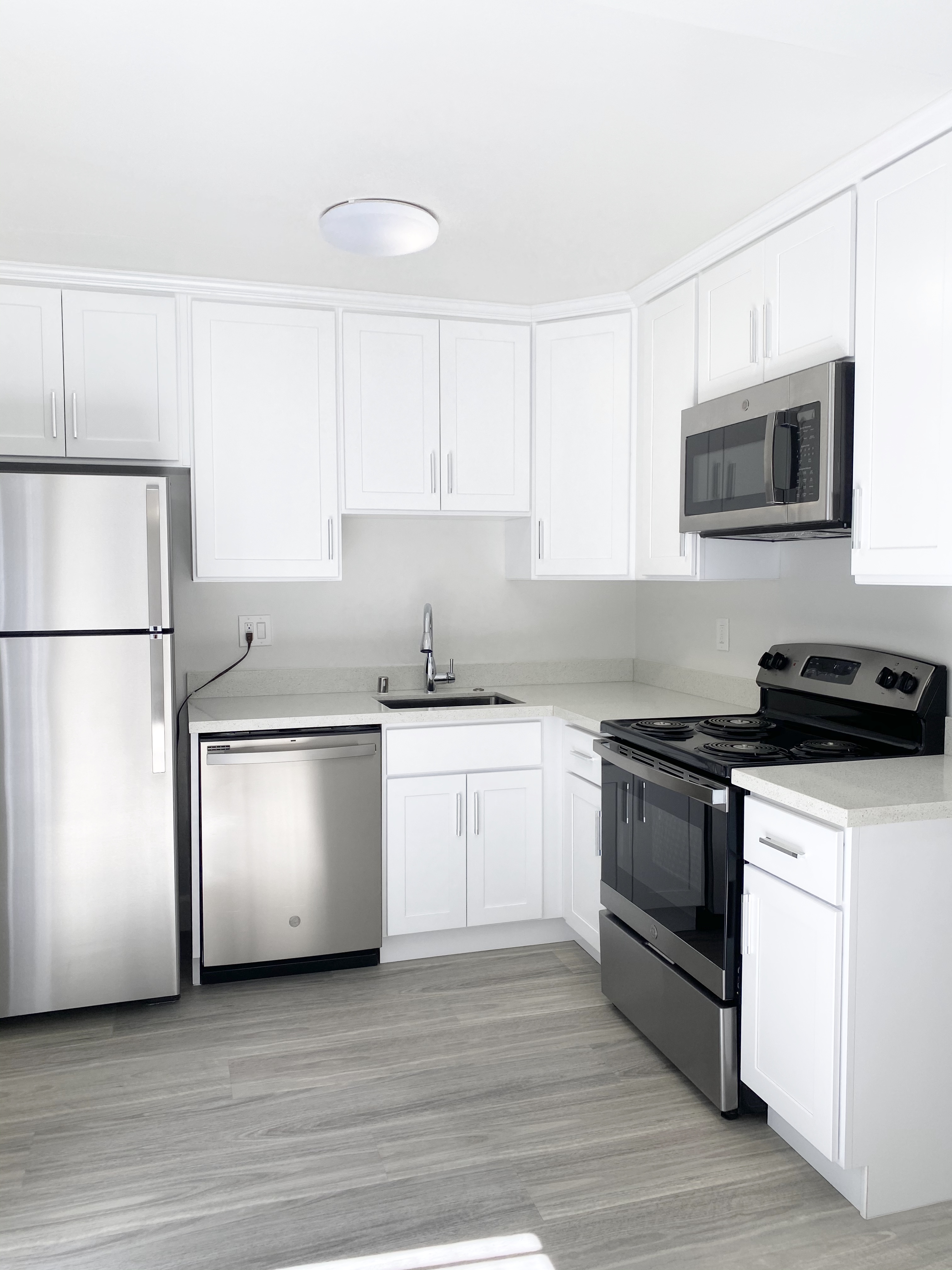 Apartments for rent at Bradley Apartments in Serra