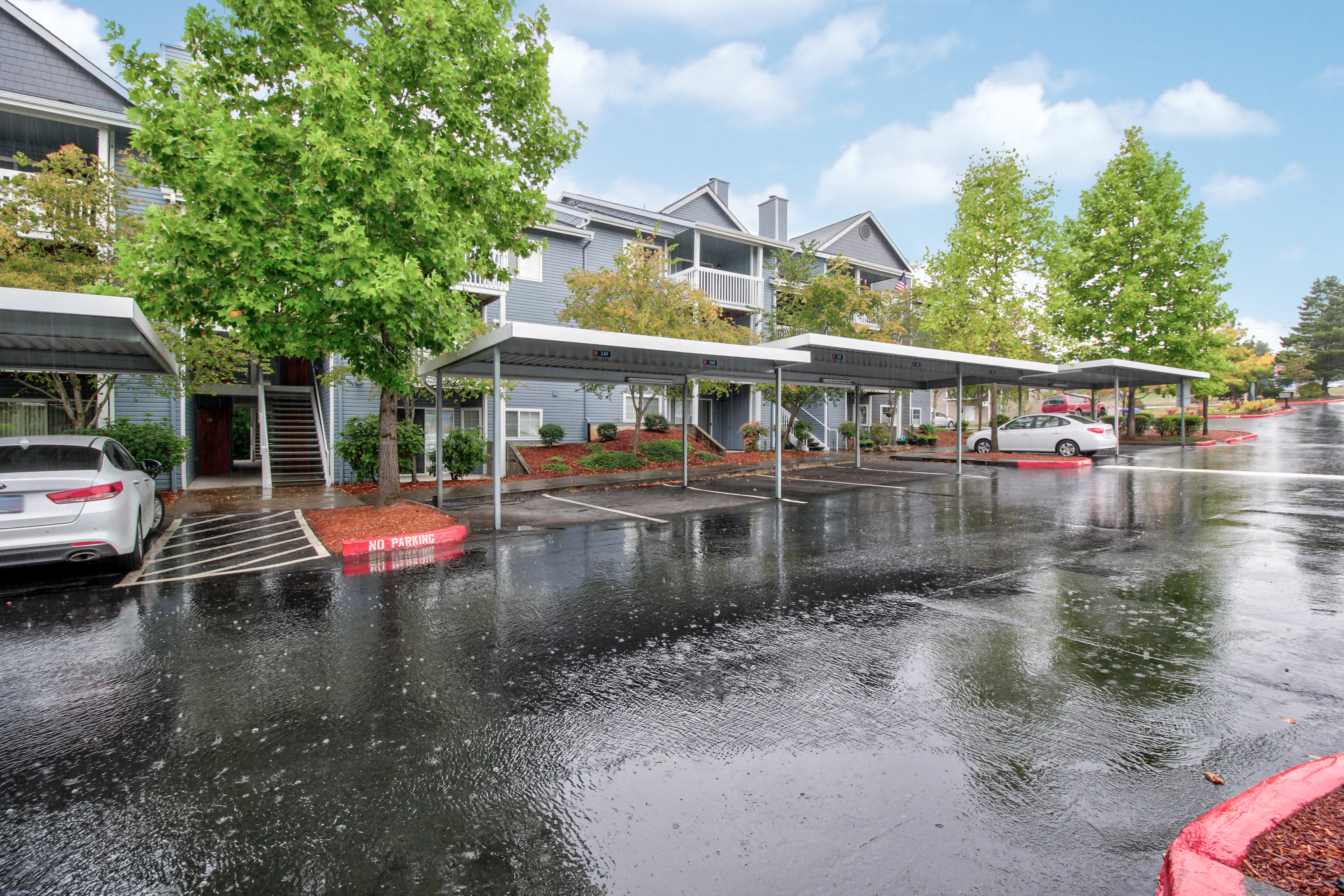 Apartments for rent at The Arden in Mt. Hood