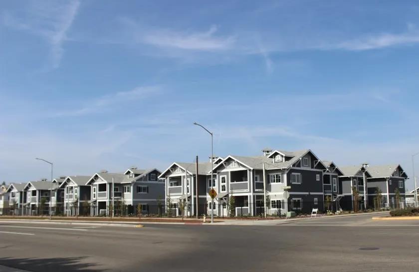 Apartments for rent at Sunnyhills Apartments in 