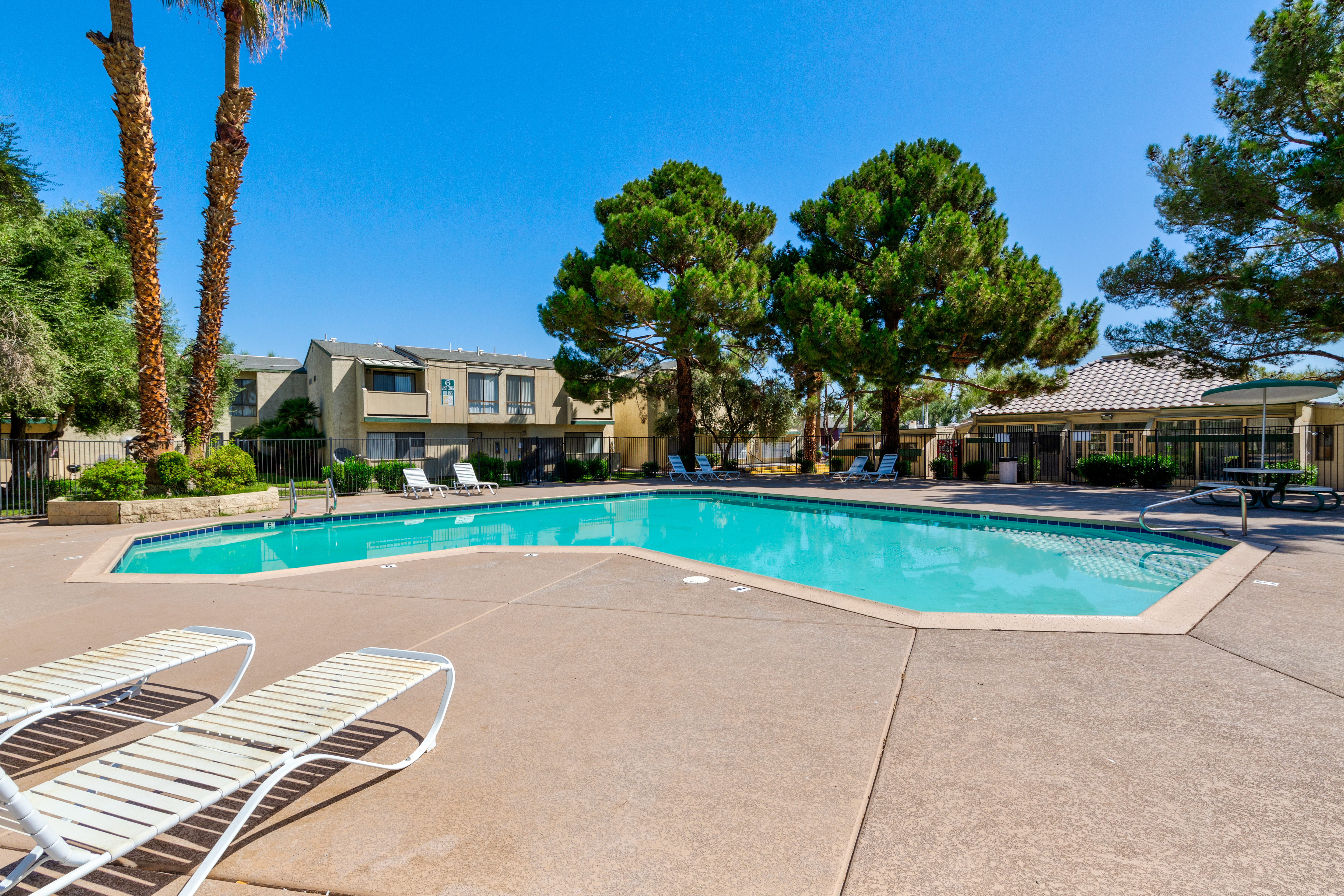 Apartments for rent at Tamarus Park At Heritage Square in 