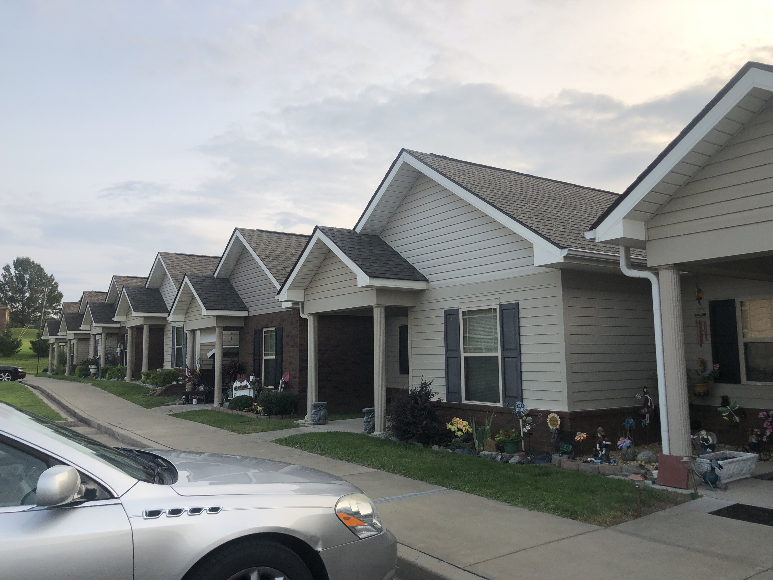Apartments for rent at The Vinings at Greencastle Apartments in 