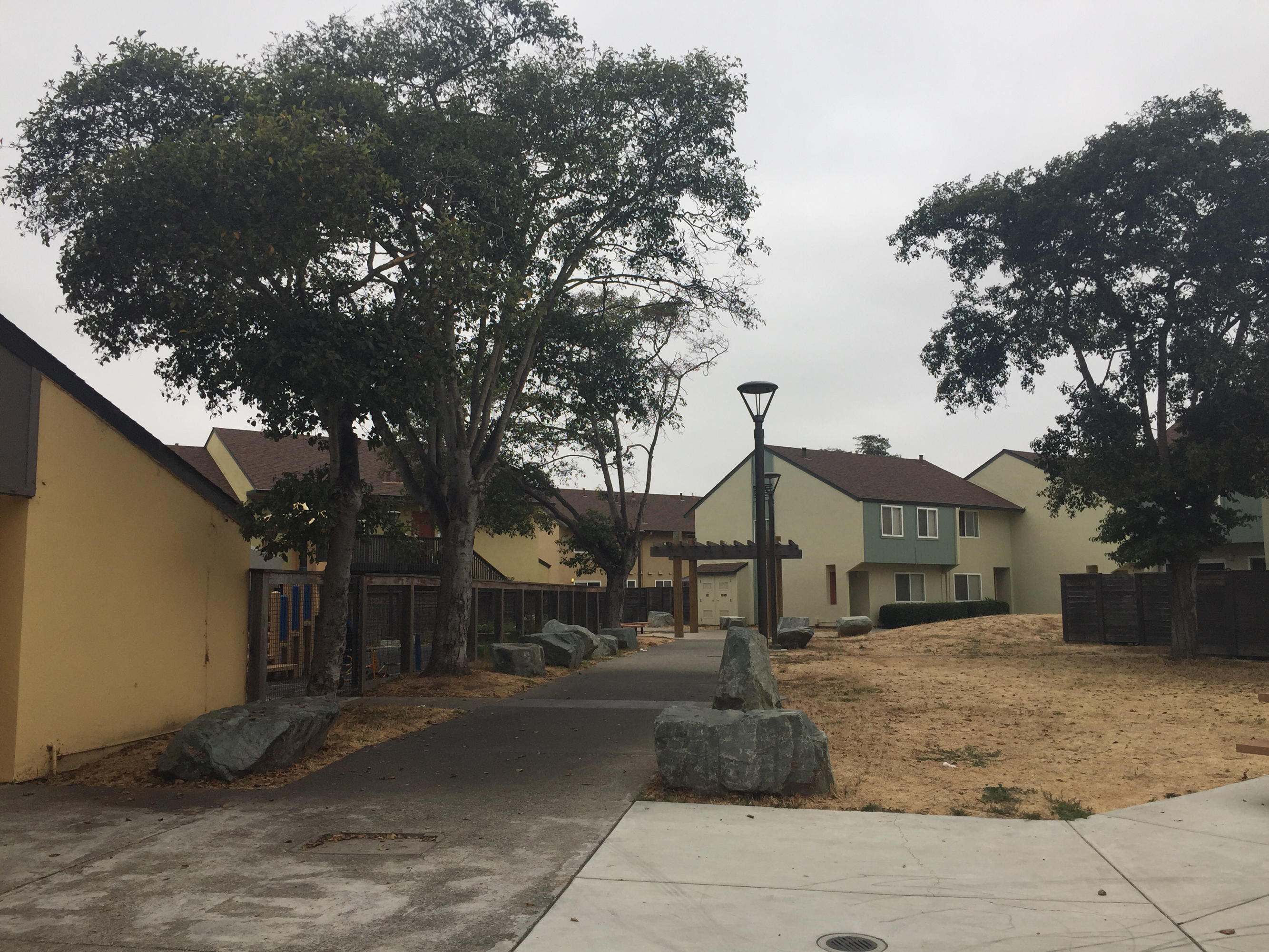 Apartments for rent at Esperanza Apartments in West End