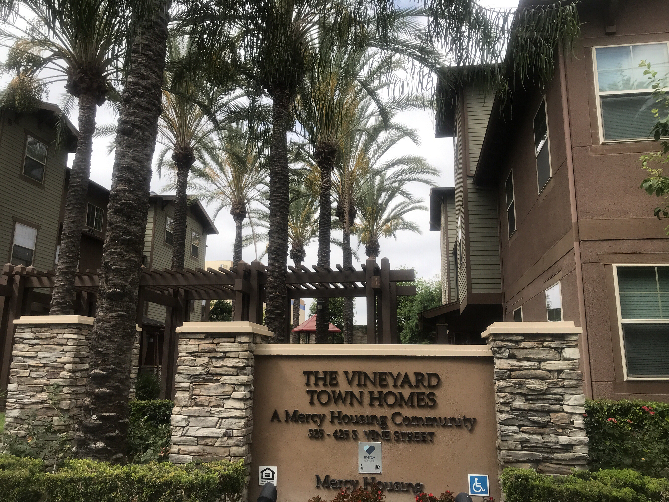 Apartments for rent at Vineyard Townhomes, The in Anaheim Colony Historic District