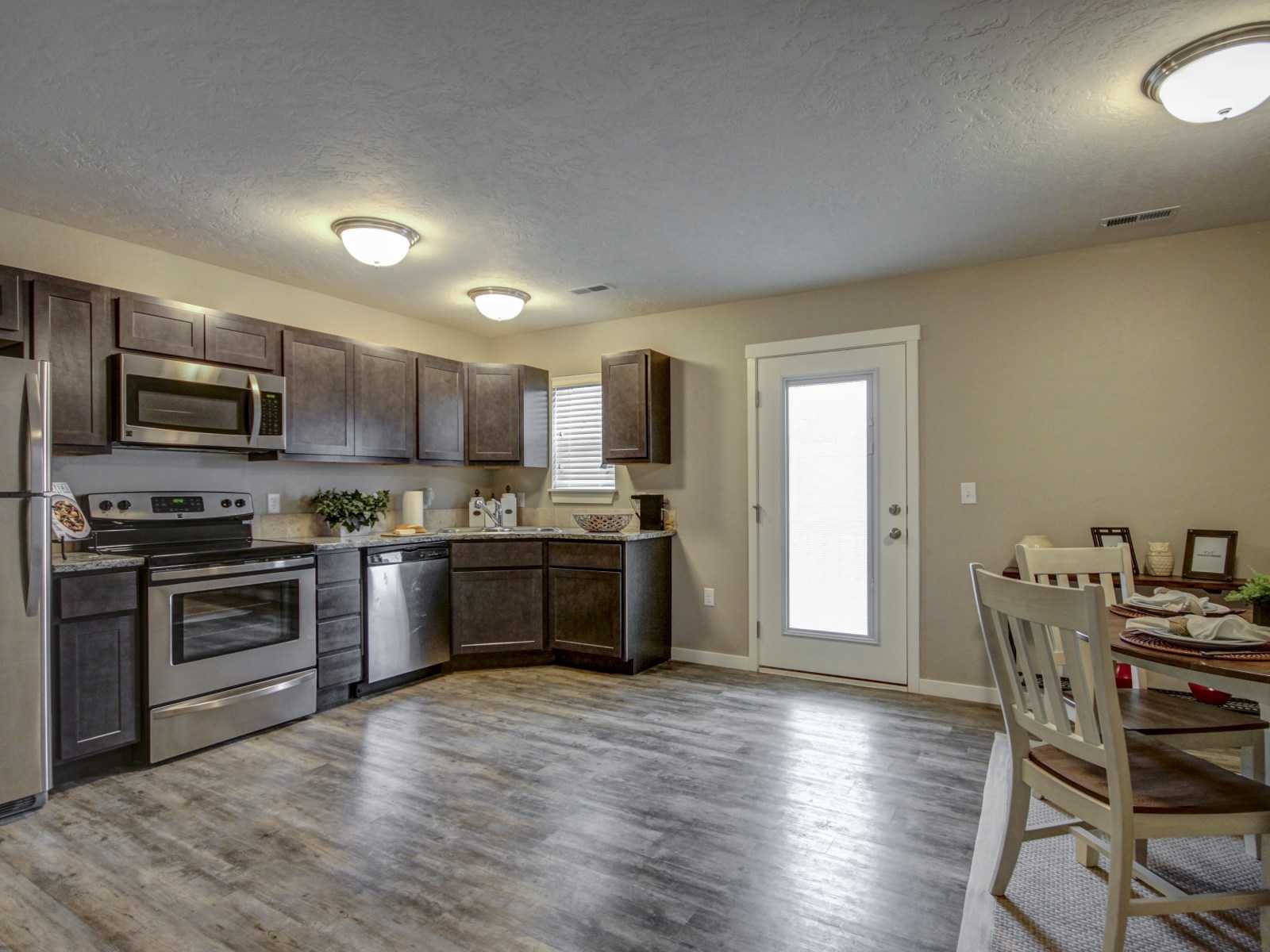 Apartments for rent at Timbercreek Townhomes in University District
