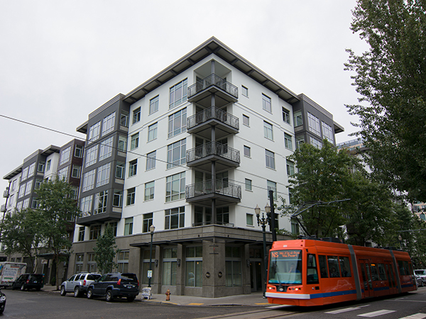 Apartments for rent at 10th @ Hoyt in Pearl