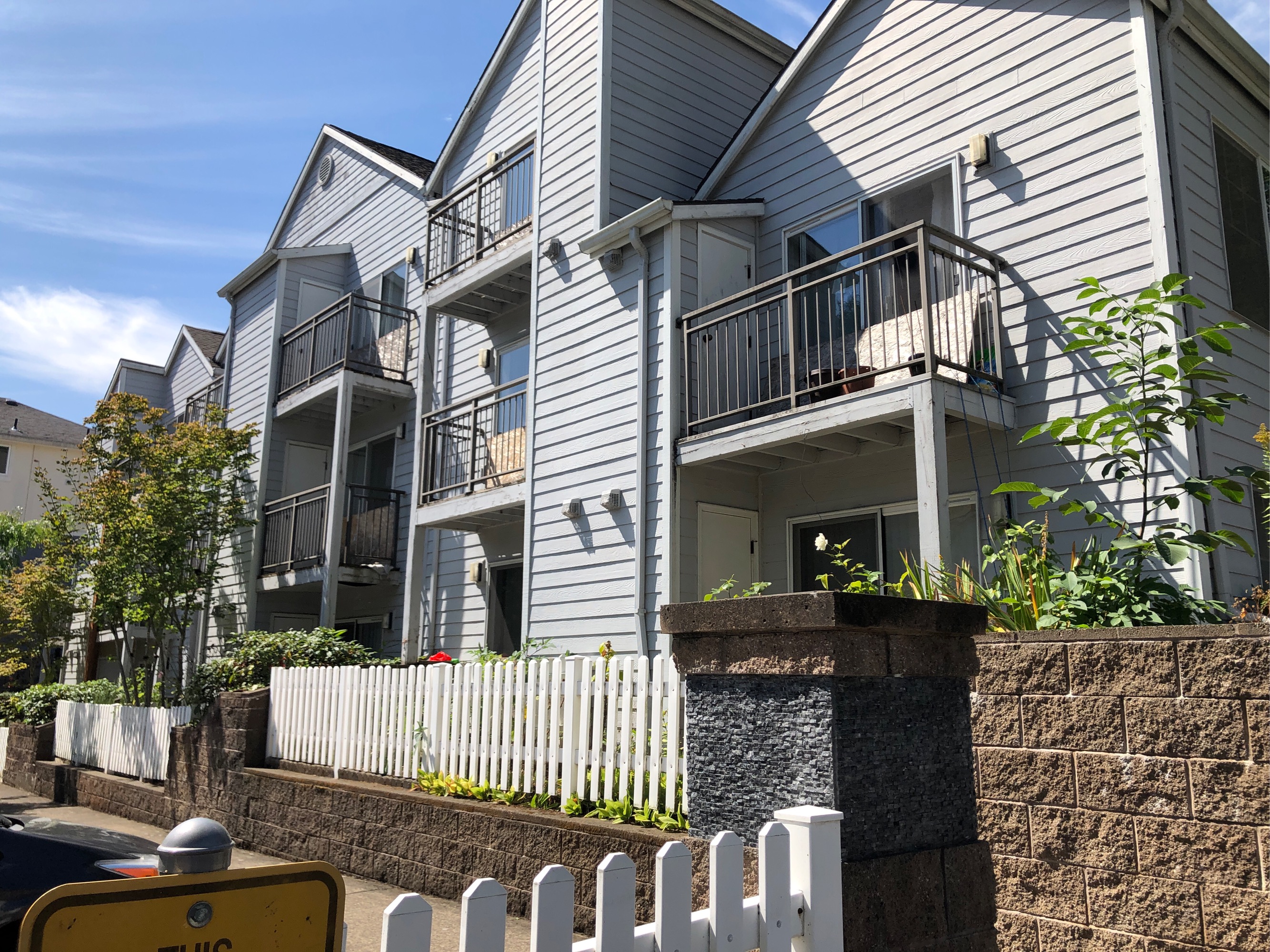 Apartments for rent at Ankeny Woods Apartments in East Portland