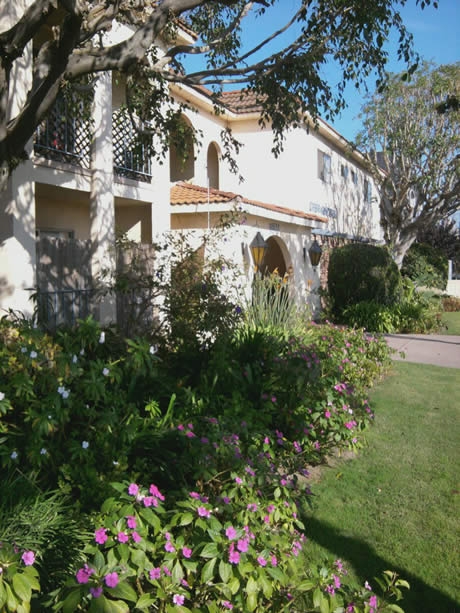 Apartments for rent at Casa Monterey Las Brisas Apartments in Somerset Acres