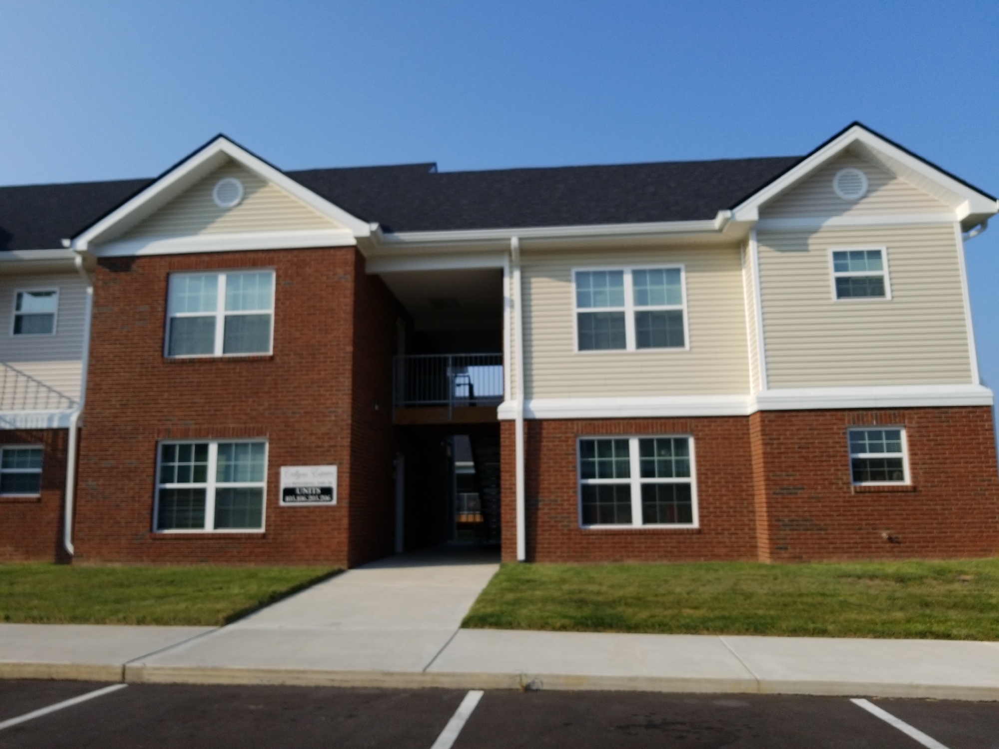 Apartments for rent at Collyns Estates Apartments in 