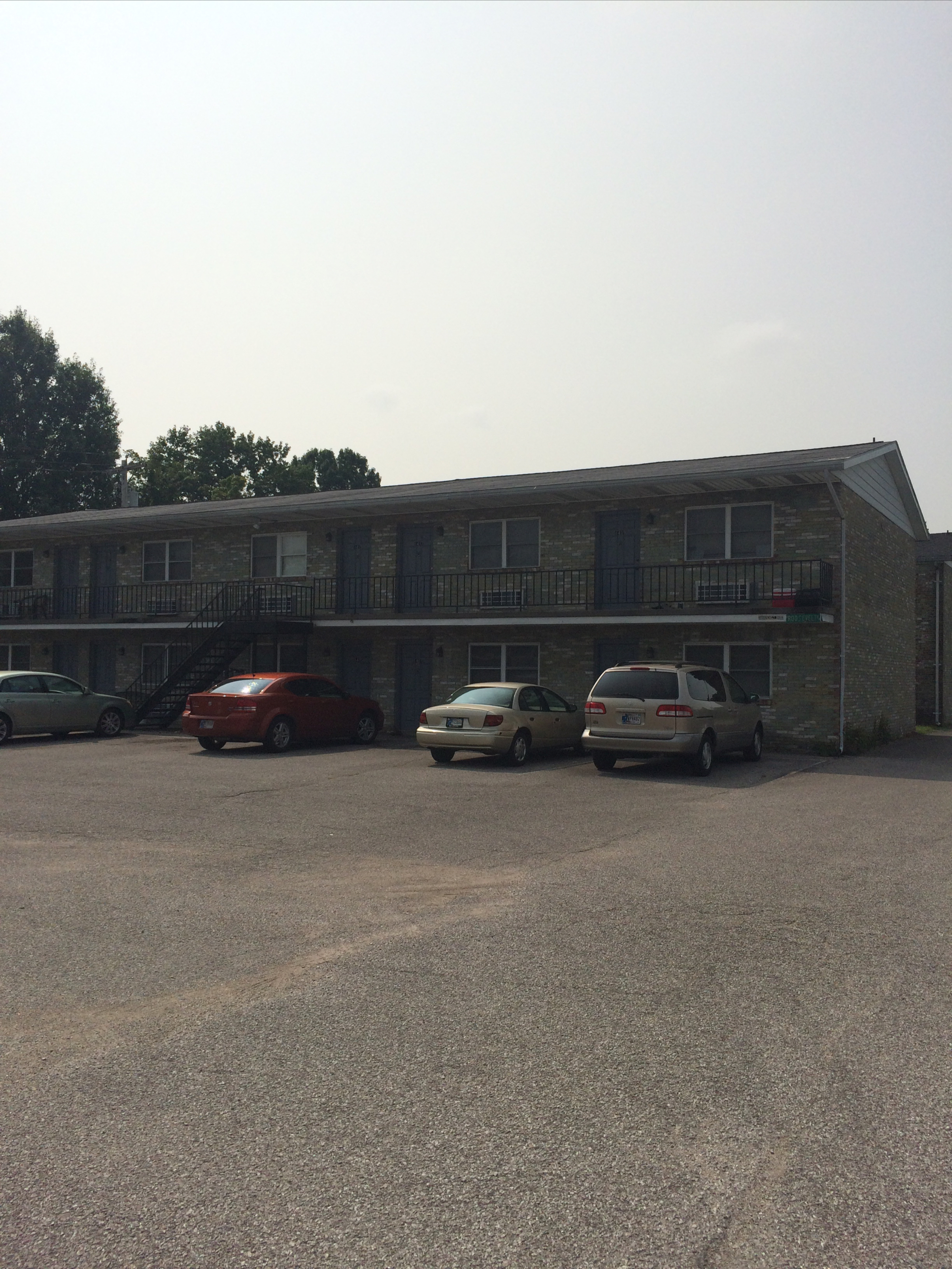 Apartments for rent at Yorkshire Apartments in Evansville North Side