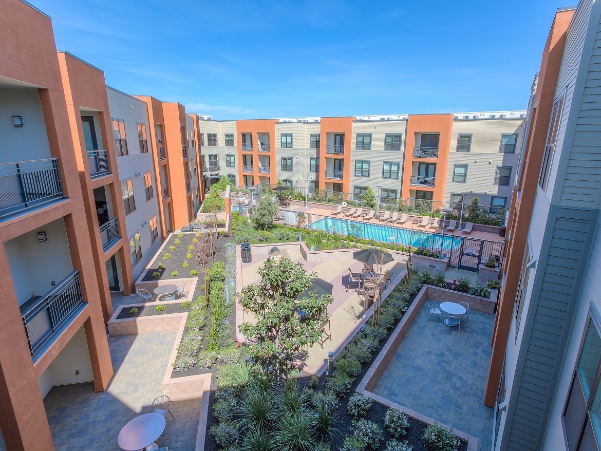 Apartments for rent at 121 Tasman in North San Jose
