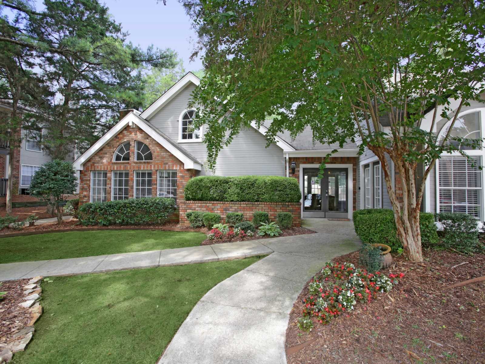 Apartments for rent at Stone Crossing in 