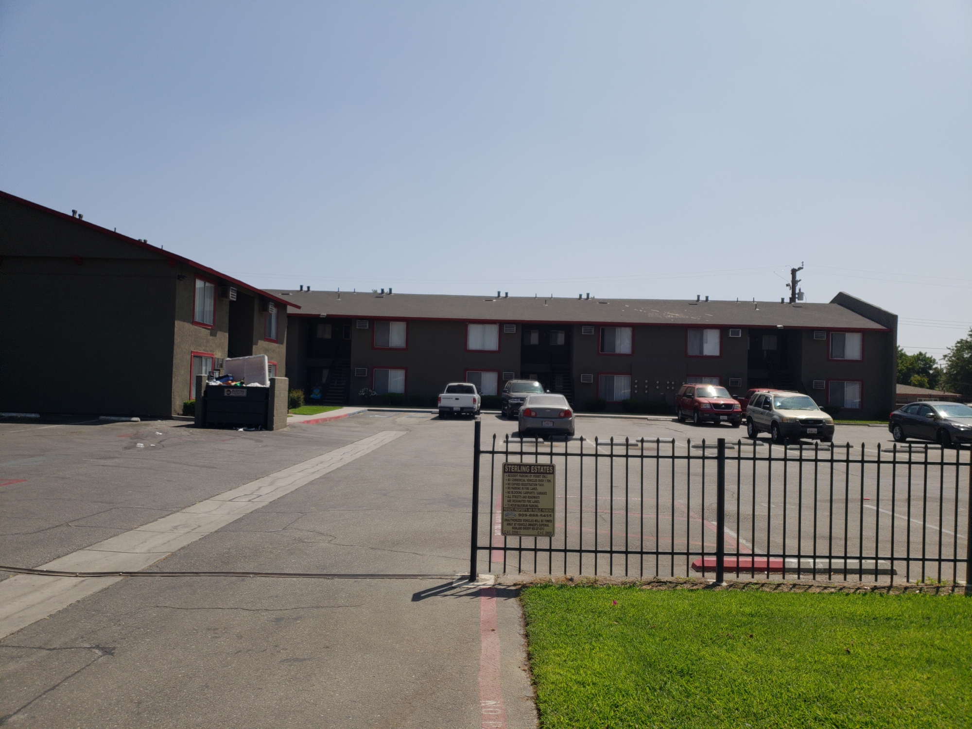 Apartments for rent at Sterling Estates Apartments in Lankershim