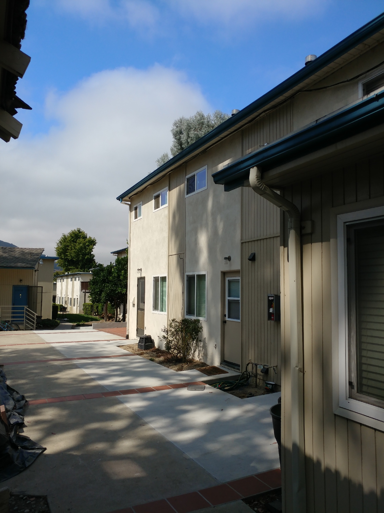 Apartments for rent at Foothill Garden Apartments in 
