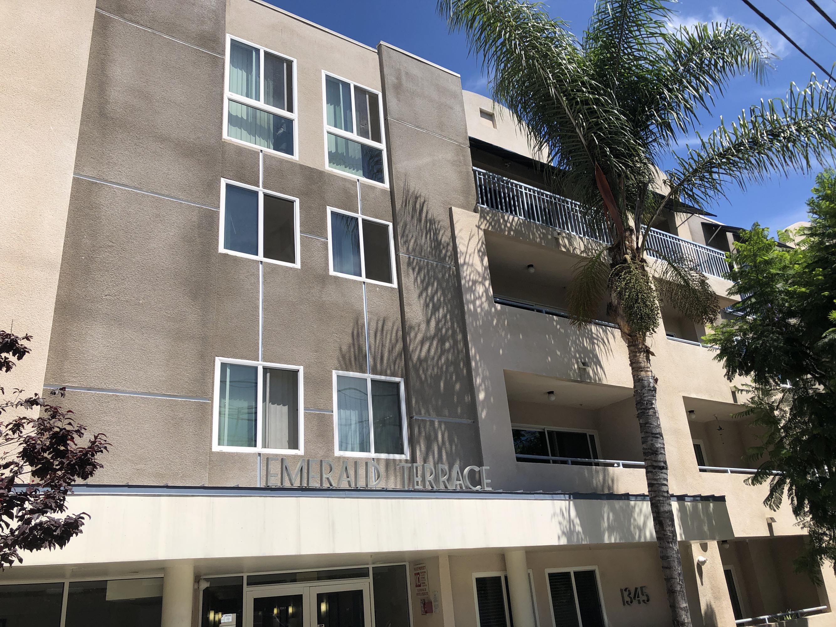 Apartments for rent at Emerald Terrace Apartments in Central La