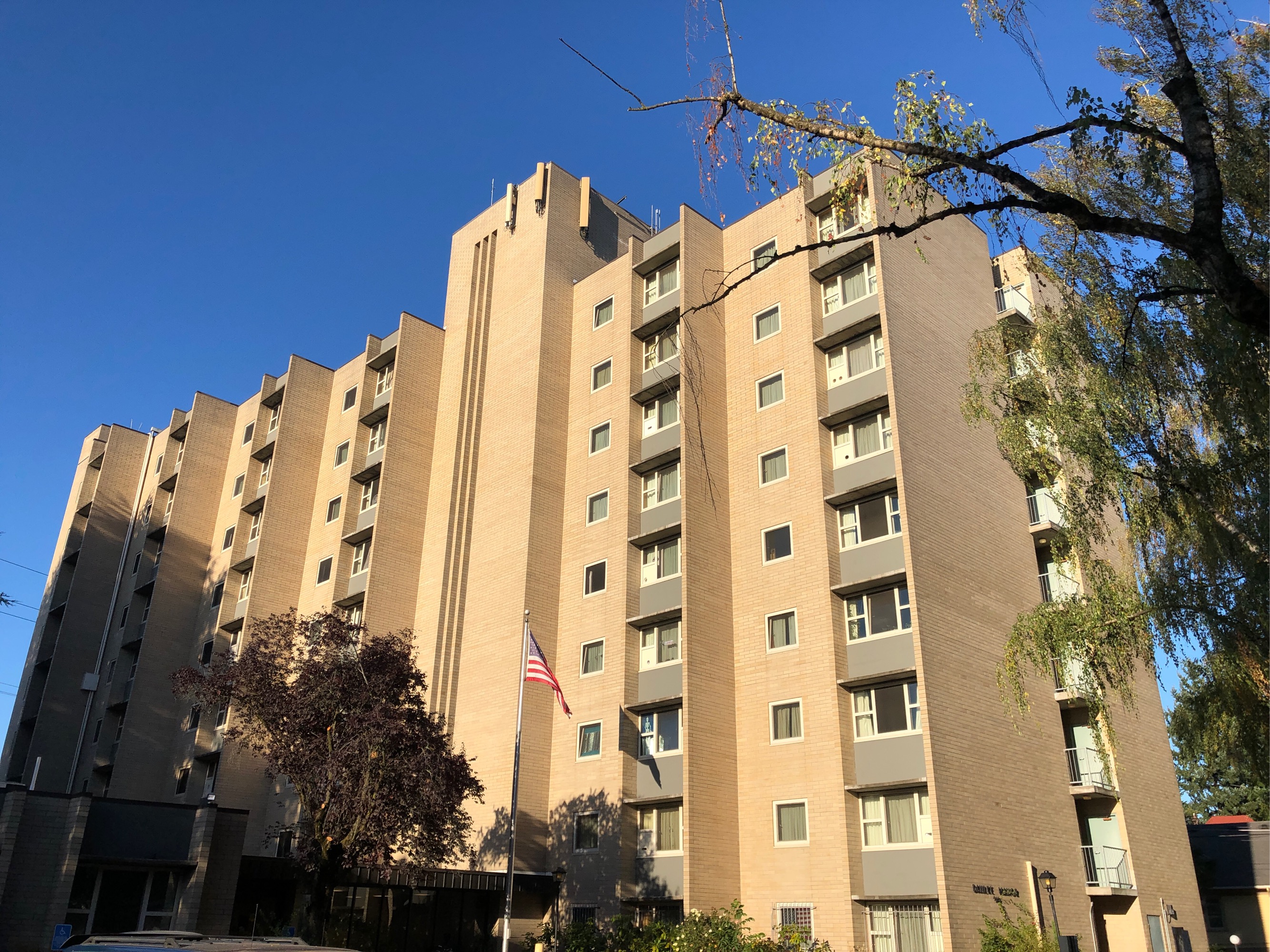 Apartments for rent at Dahlke Manor in Irvington