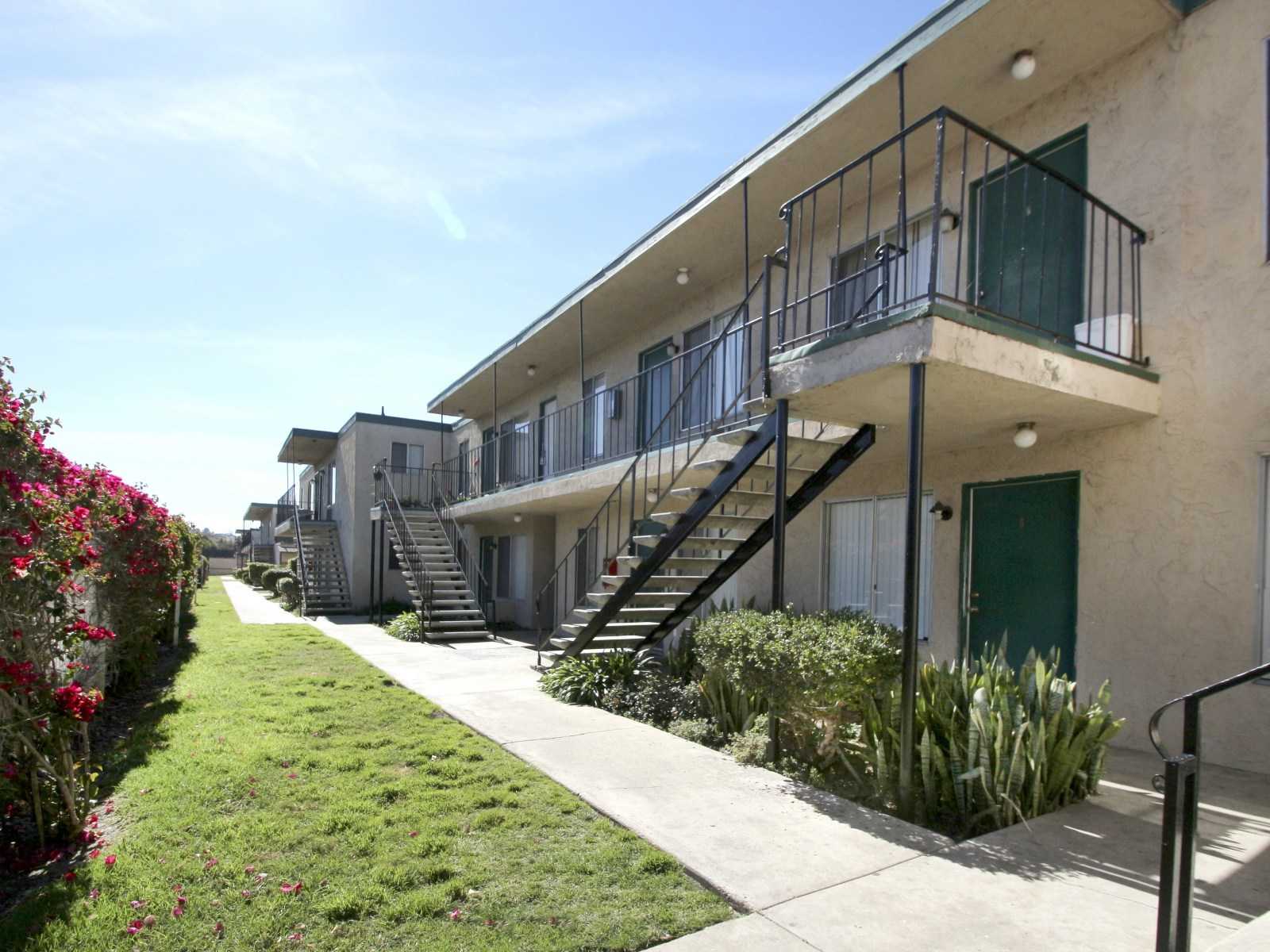 Apartments for rent at Kenwood Villas in 