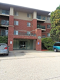 Hillcrest Park Apartments Waukesha Wi 53186