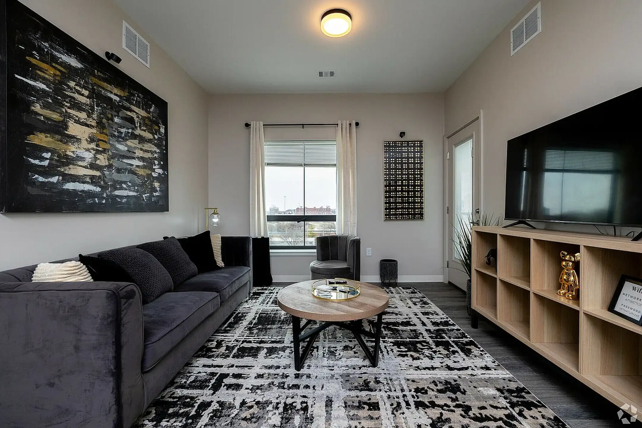 One Nine Vine Apartments - Kansas City, MO