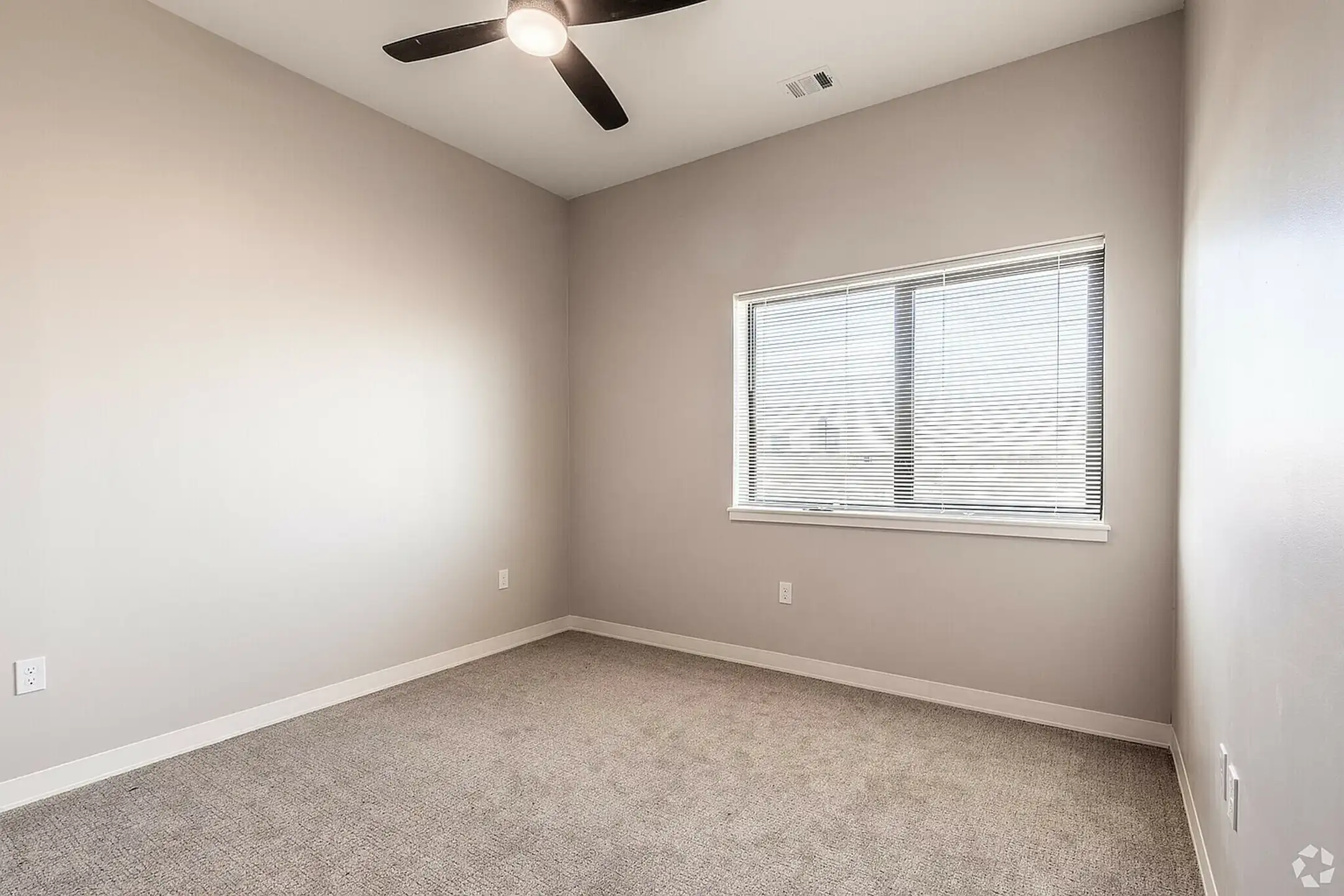 One Nine Vine Apartments - Kansas City, MO