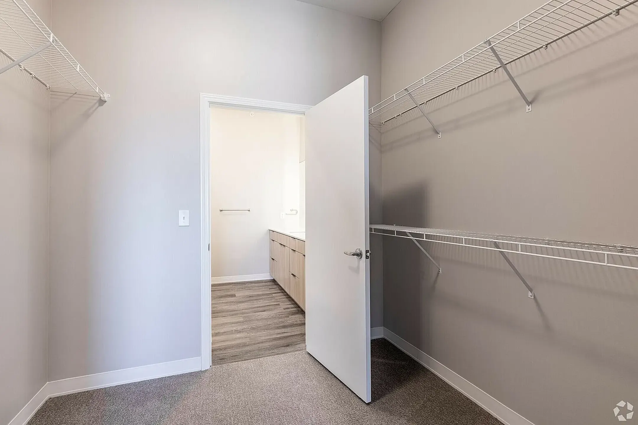 One Nine Vine Apartments - Kansas City, MO