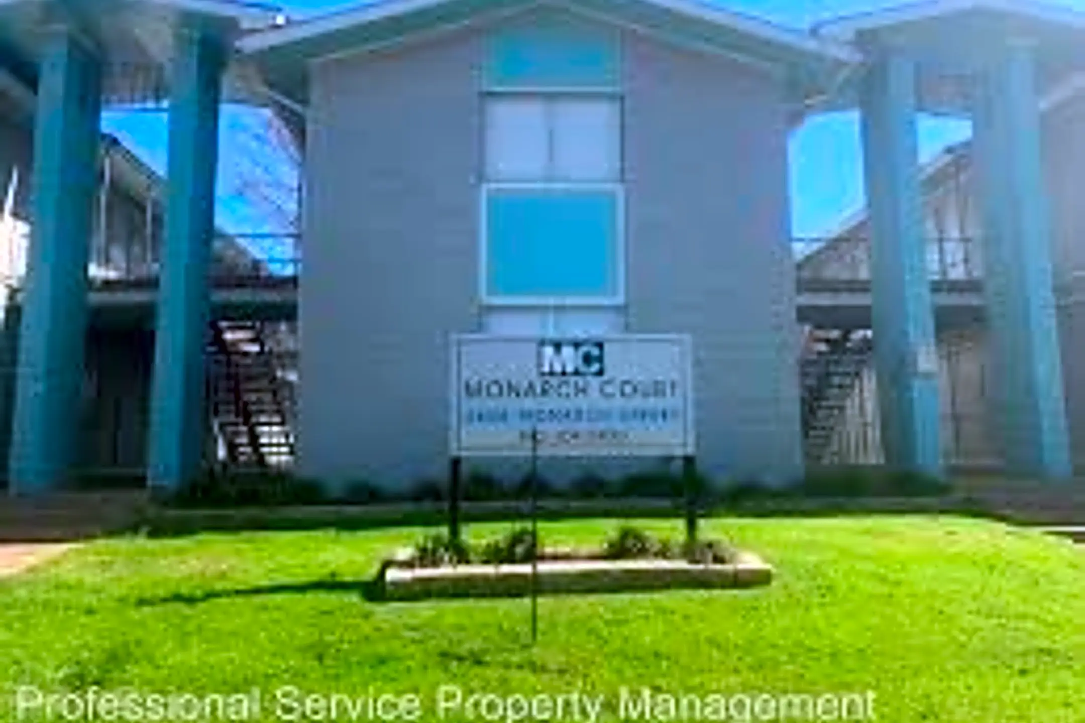 Monarch Court Apartments Dallas TX 75204 ApartmentGuide com Monarch Court Apartments Dallas TX 75204 ApartmentGuide com