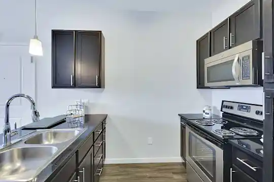 Monaco Row - Denver, CO - Photo 12